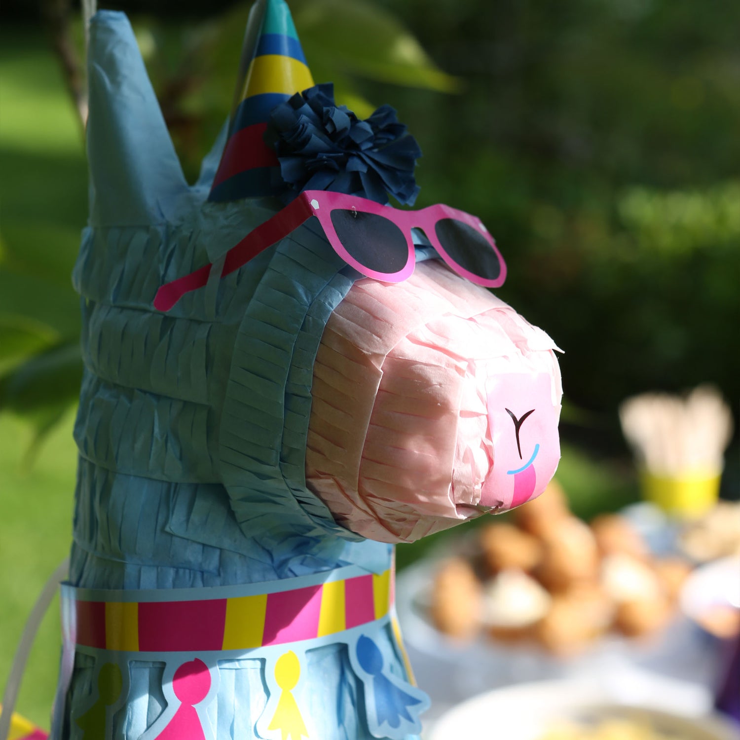2pc Llama Pinata Set with Blindfold