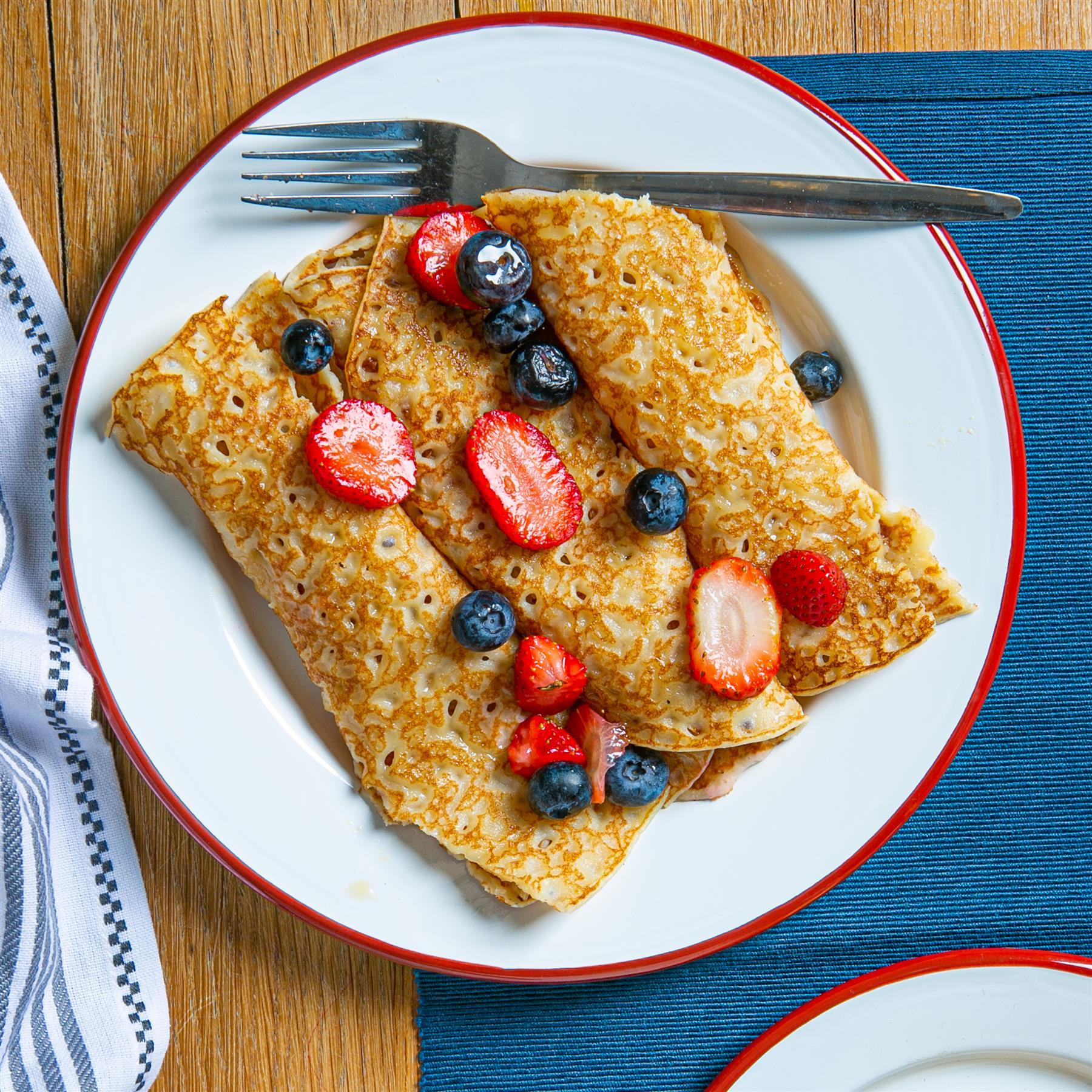 White Enamel Dinner Plate - 25.5cm - Red