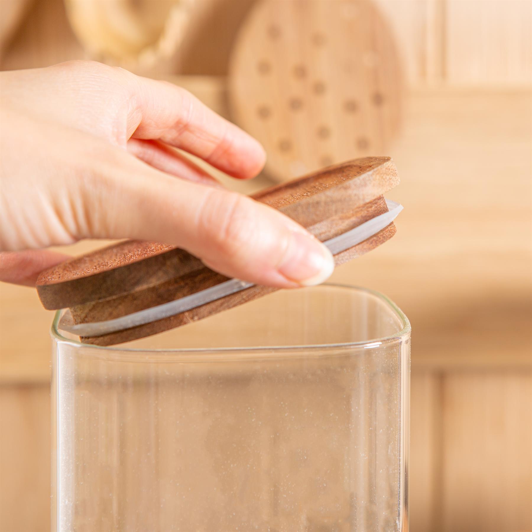 Square Glass Storage Jar with Wooden Lid - 1.1 Litre