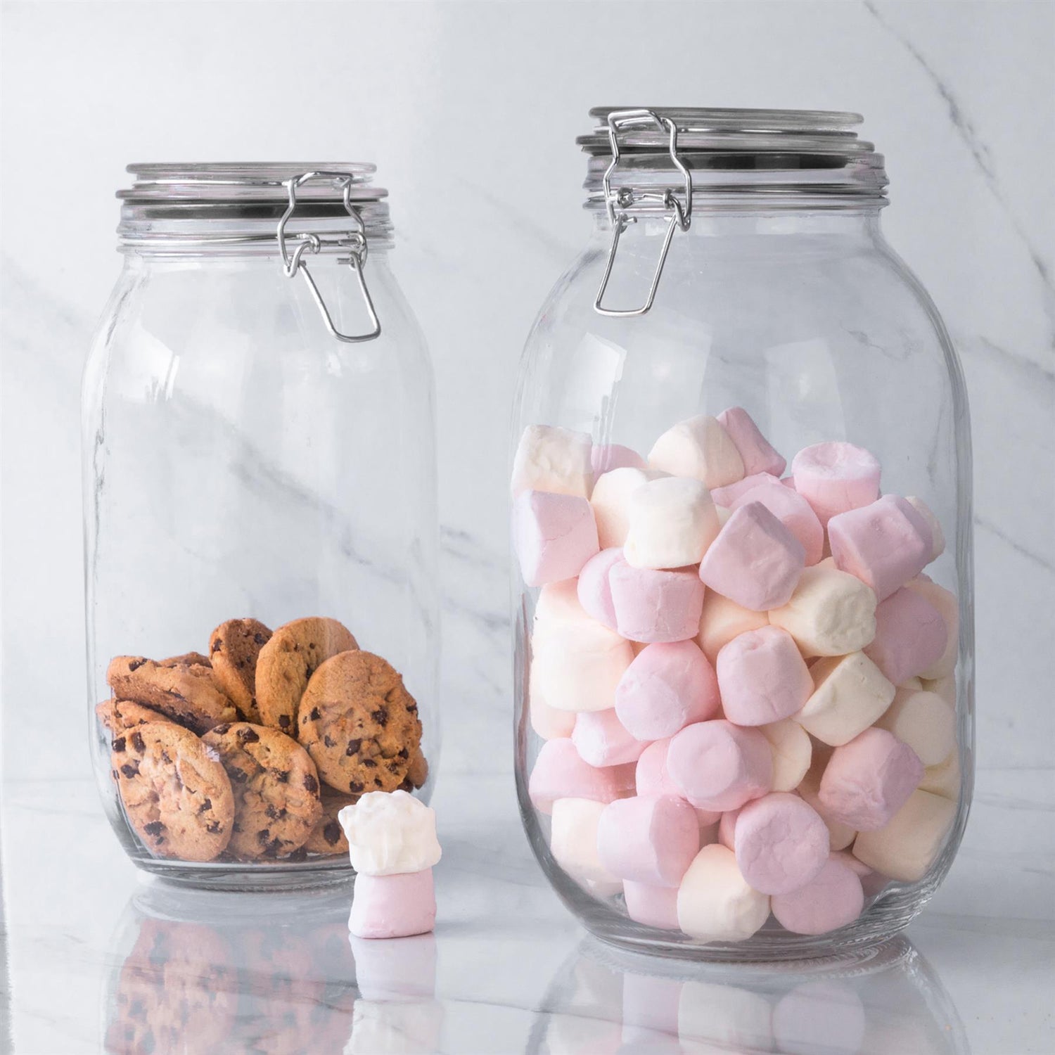Argon Tableware Glass Storage Jar - 2 Litre - Black Seal