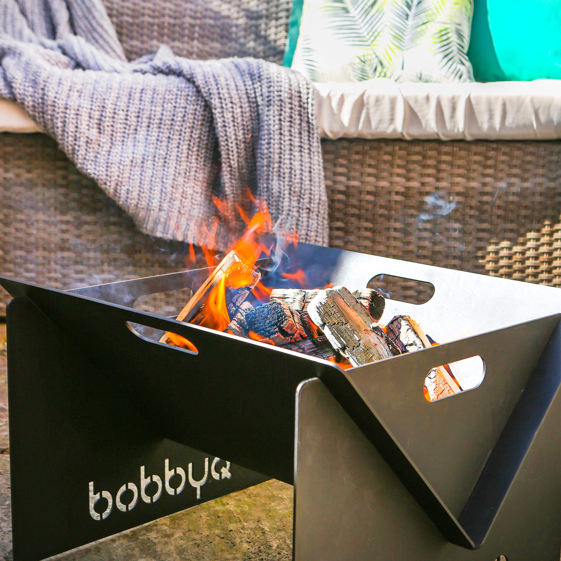 Portable Flat Pack Fire Pit - 40 x 46 x 30cm - Black