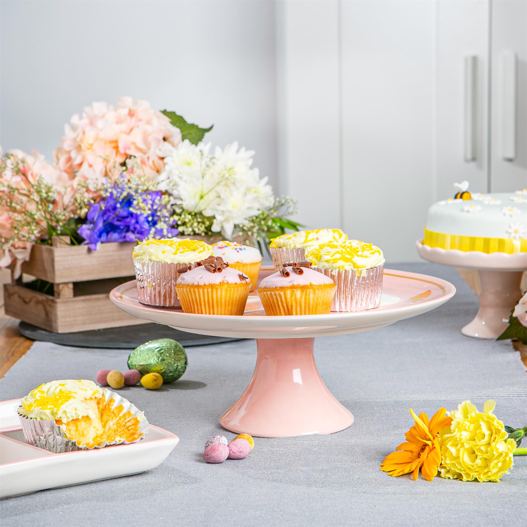 Pink Bunny Cake Stand - 27cm - Pink