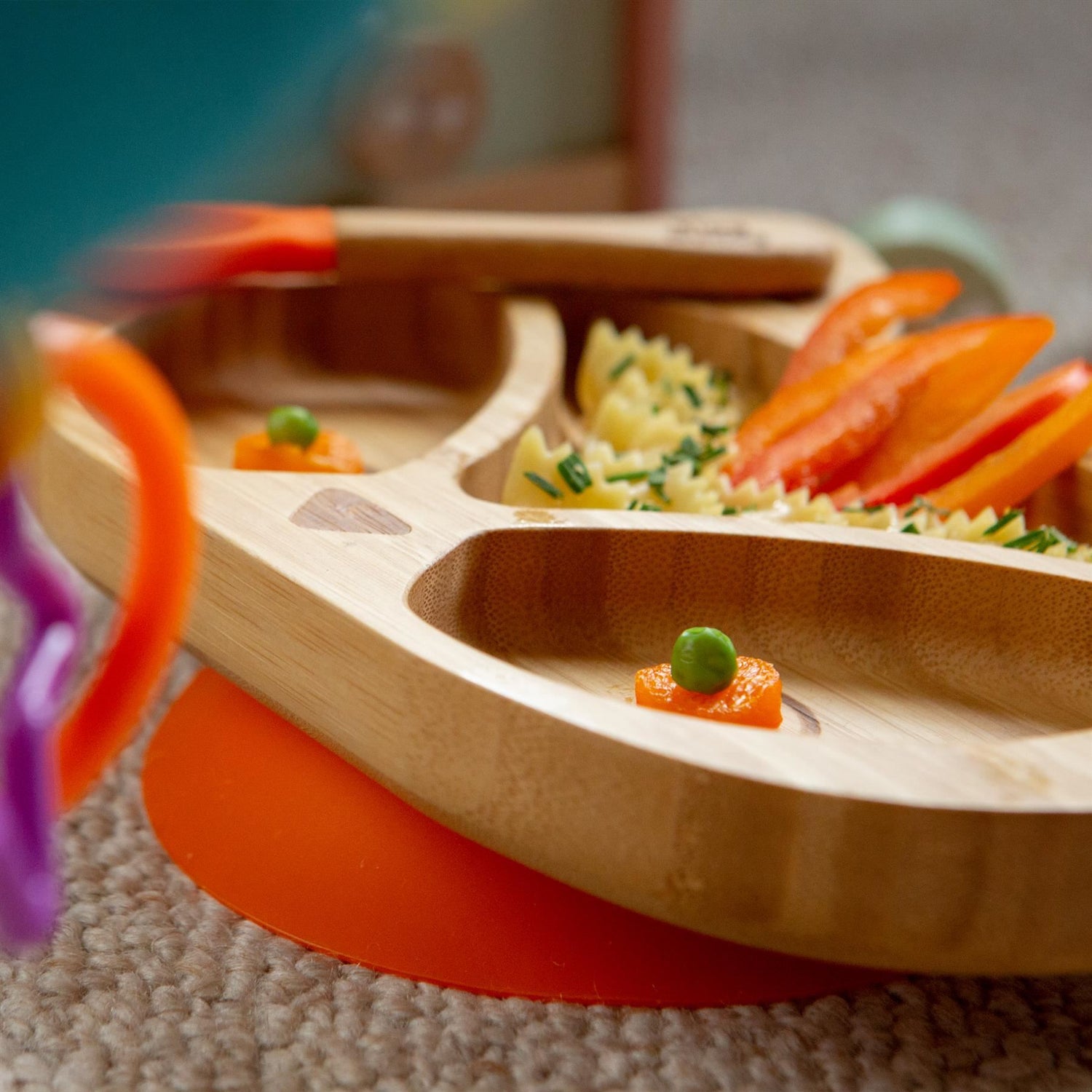 Olive Green Fox Bamboo Suction Plate