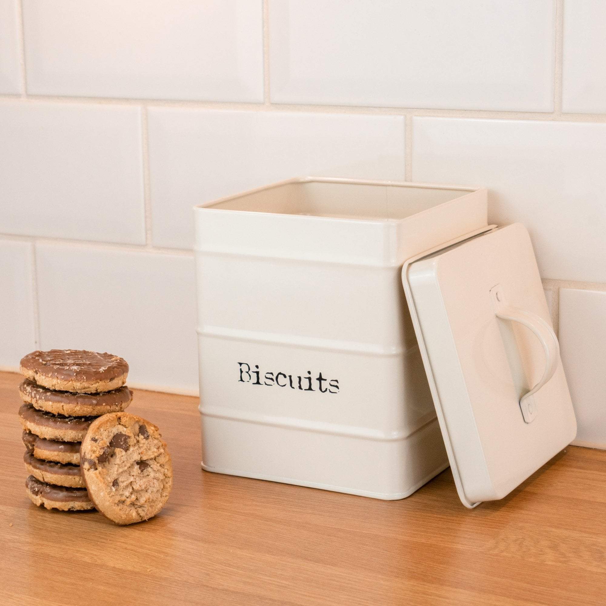 Harbour Housewares Metal Biscuit Canister - Cream
