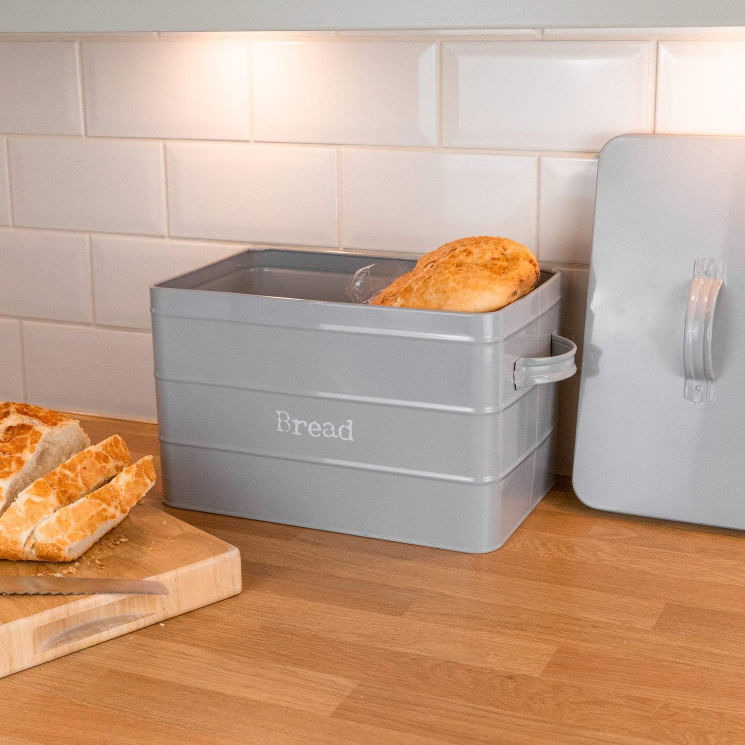 Harbour Housewares Vintage Style Metal Kitchen Bread Bin - Grey - 17L