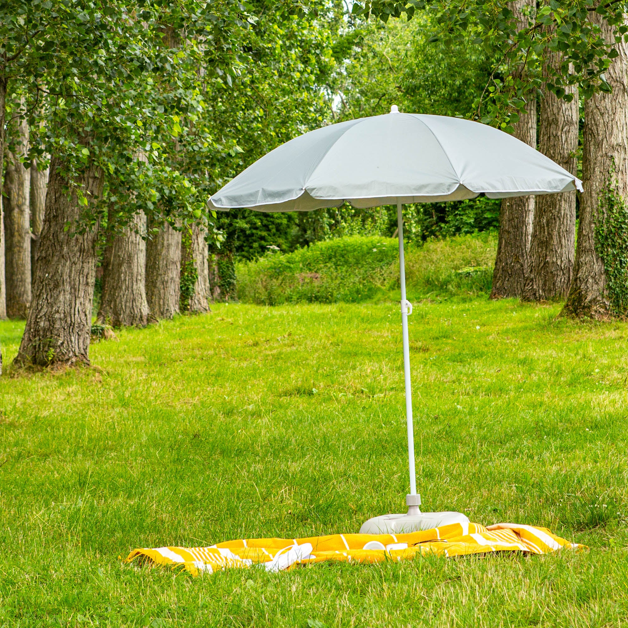 Plastic Fillable Parasol Base - 20 Litre - White