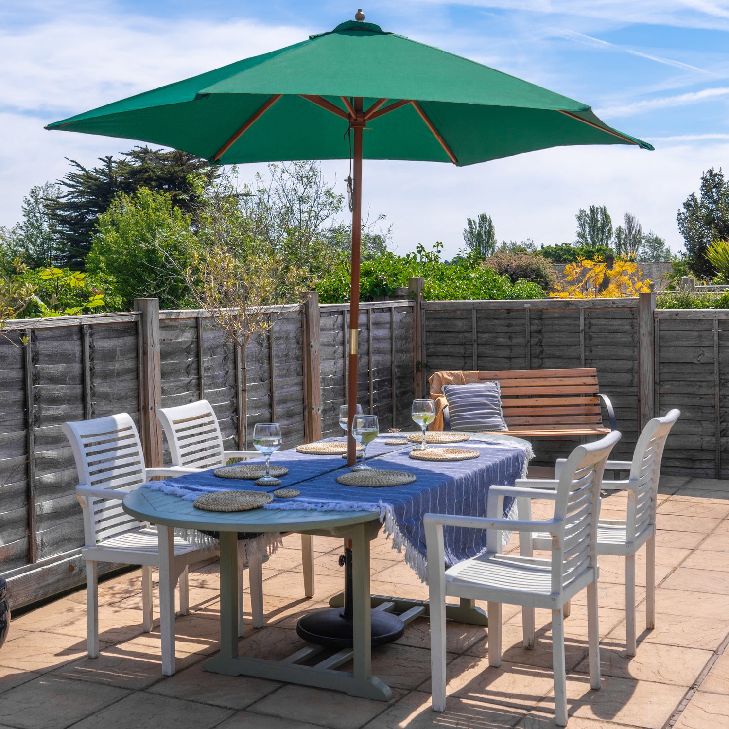 Harbour Housewares Garden Parasol - Wooden Frame