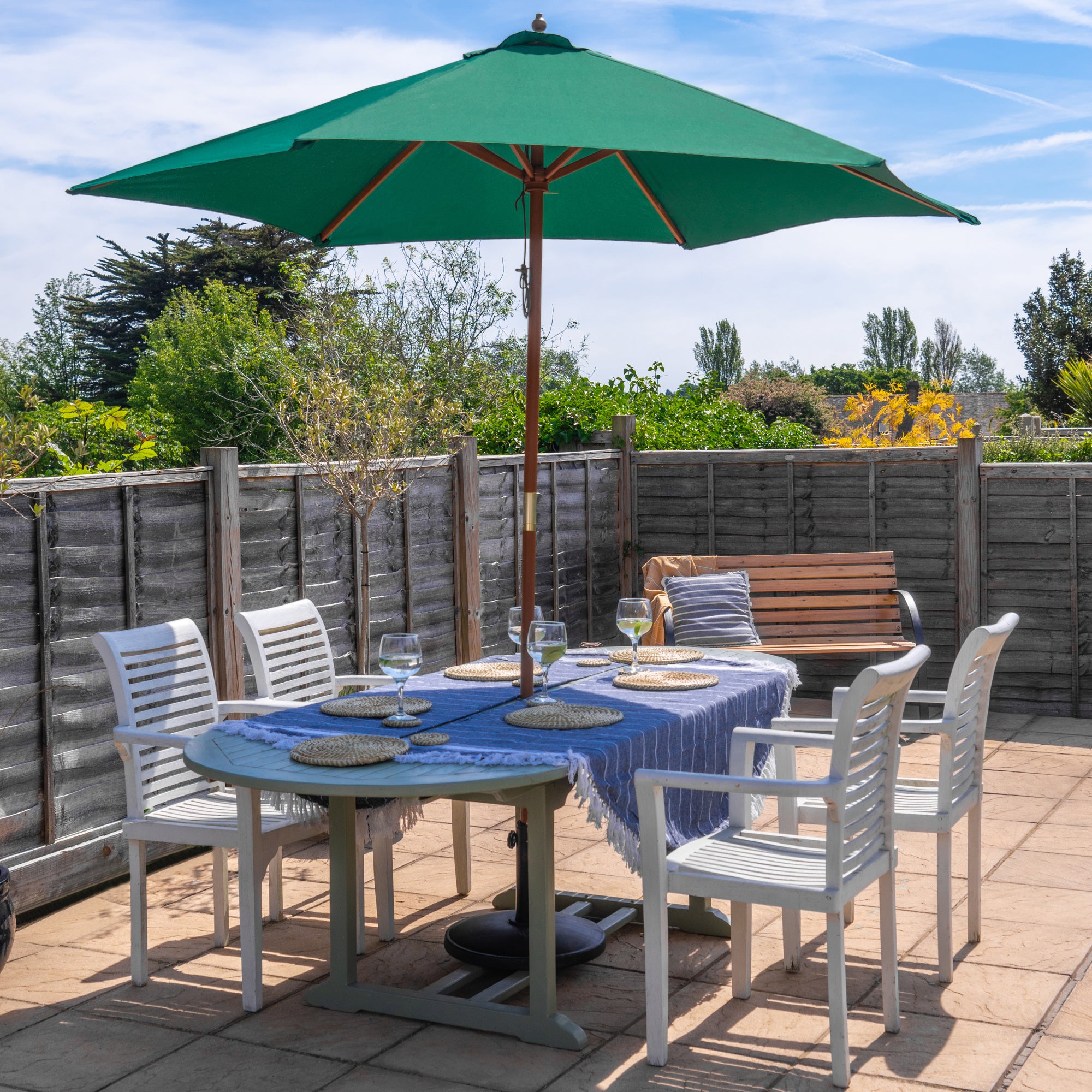 Harbour Housewares Garden Parasol - Wooden Frame