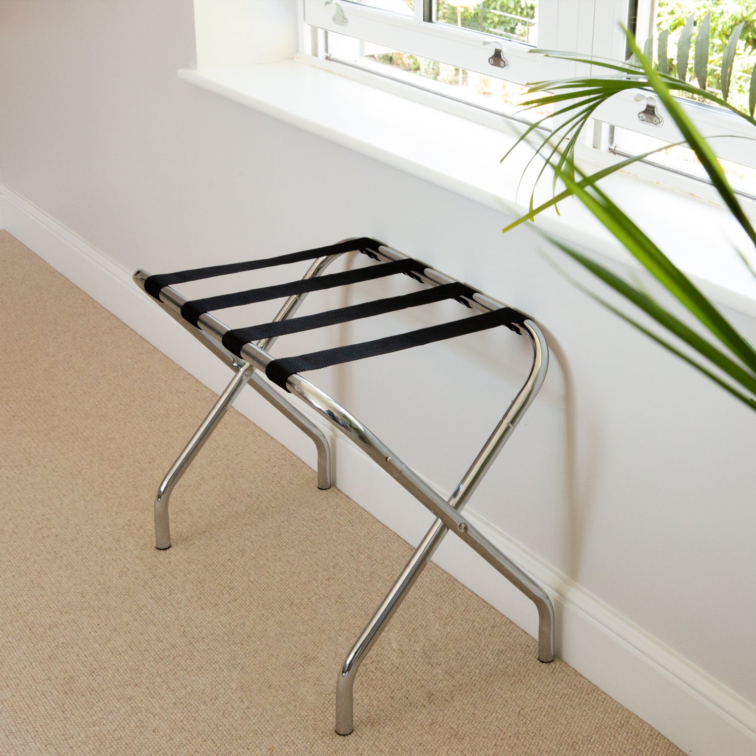 Harbour Housewares Folding Metal Luggage Rack - Chrome