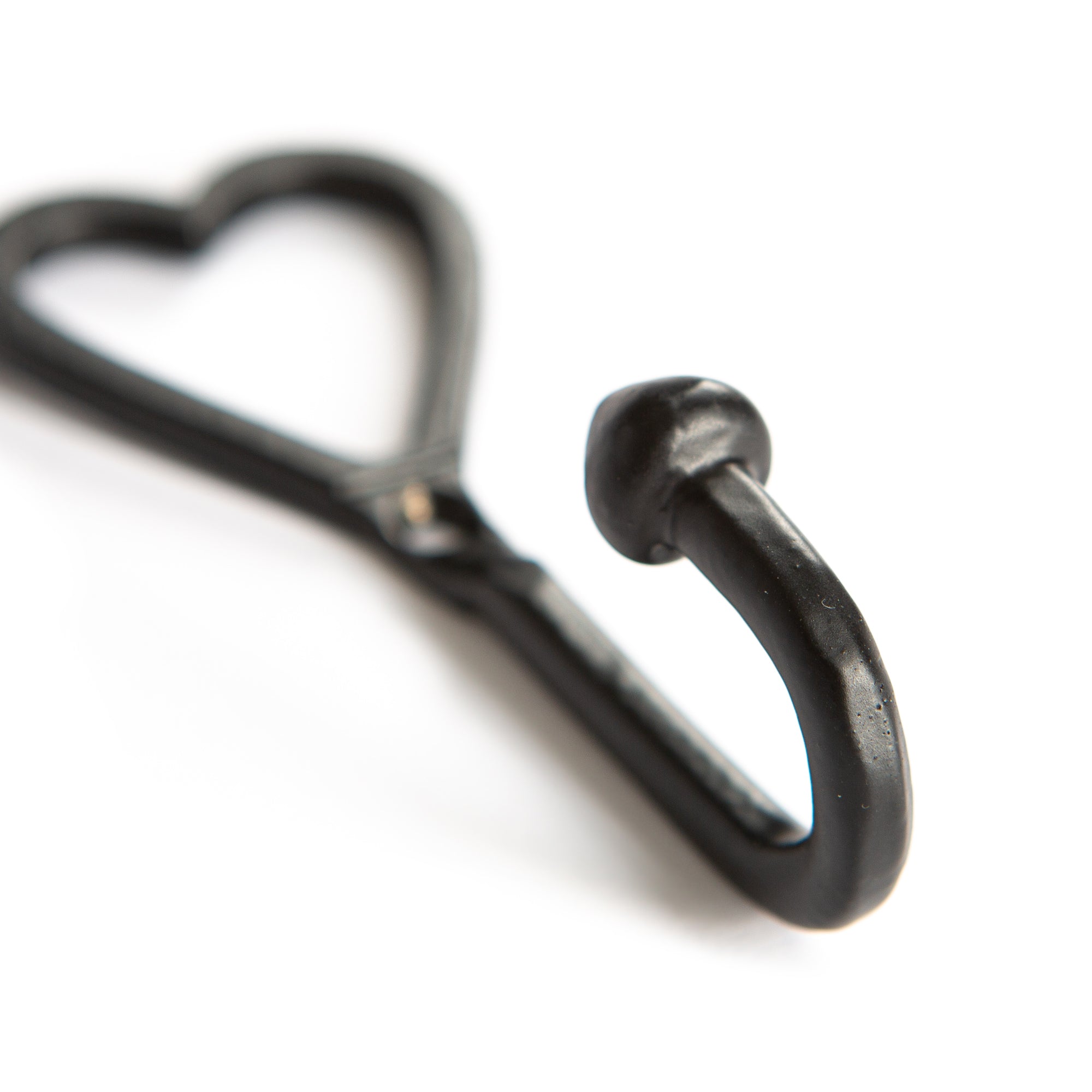 Single Heart Hook - W40mm x H100mm - Black
