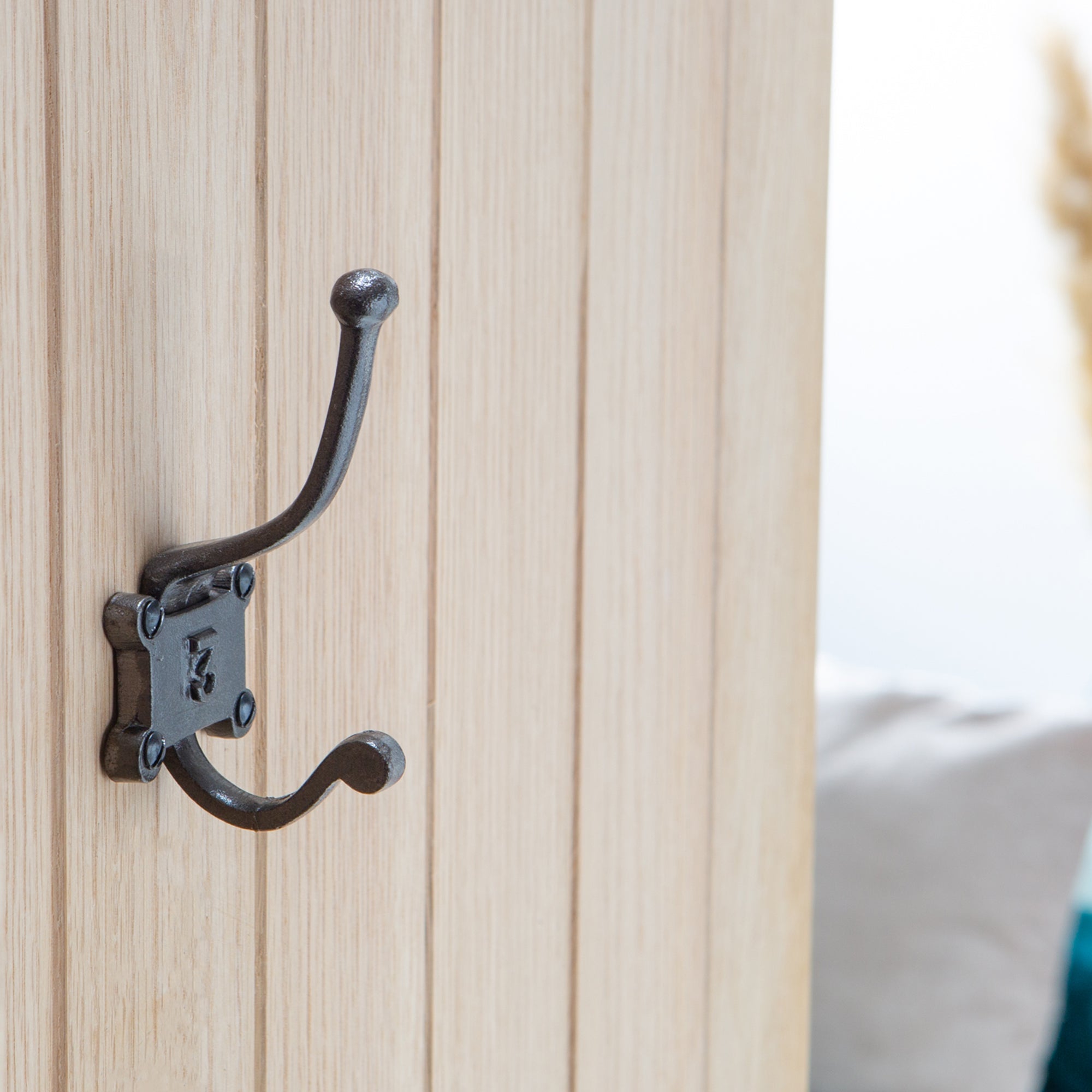 Number 3 Cast Iron 50 x 115mm Double Wall Hook