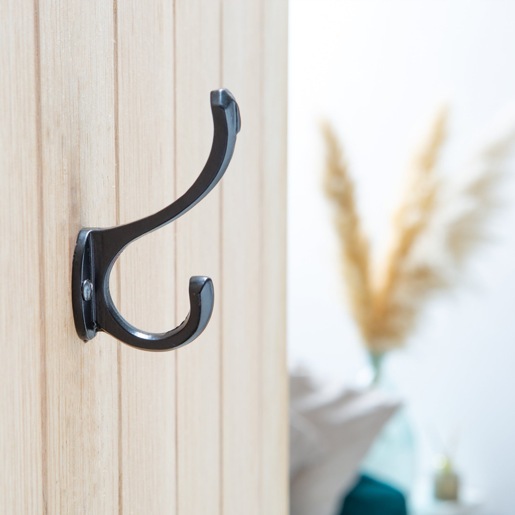 Bevelled End Hat & Coat Hook - W25mm x H85mm - Black