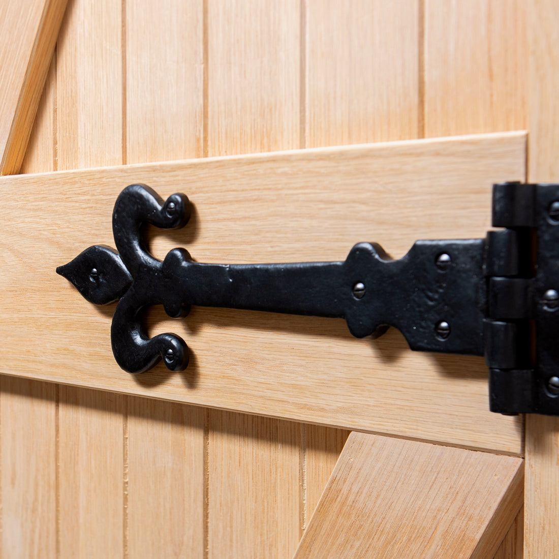 405mm Black Fleur De Lis T-Hinge