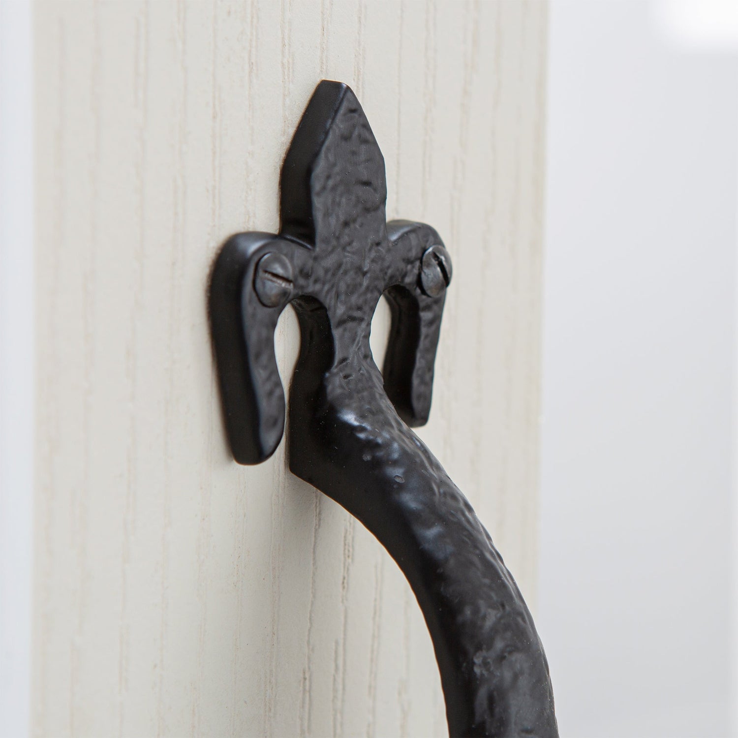 200mm Black Rustic Fleur De Lis Door Handle