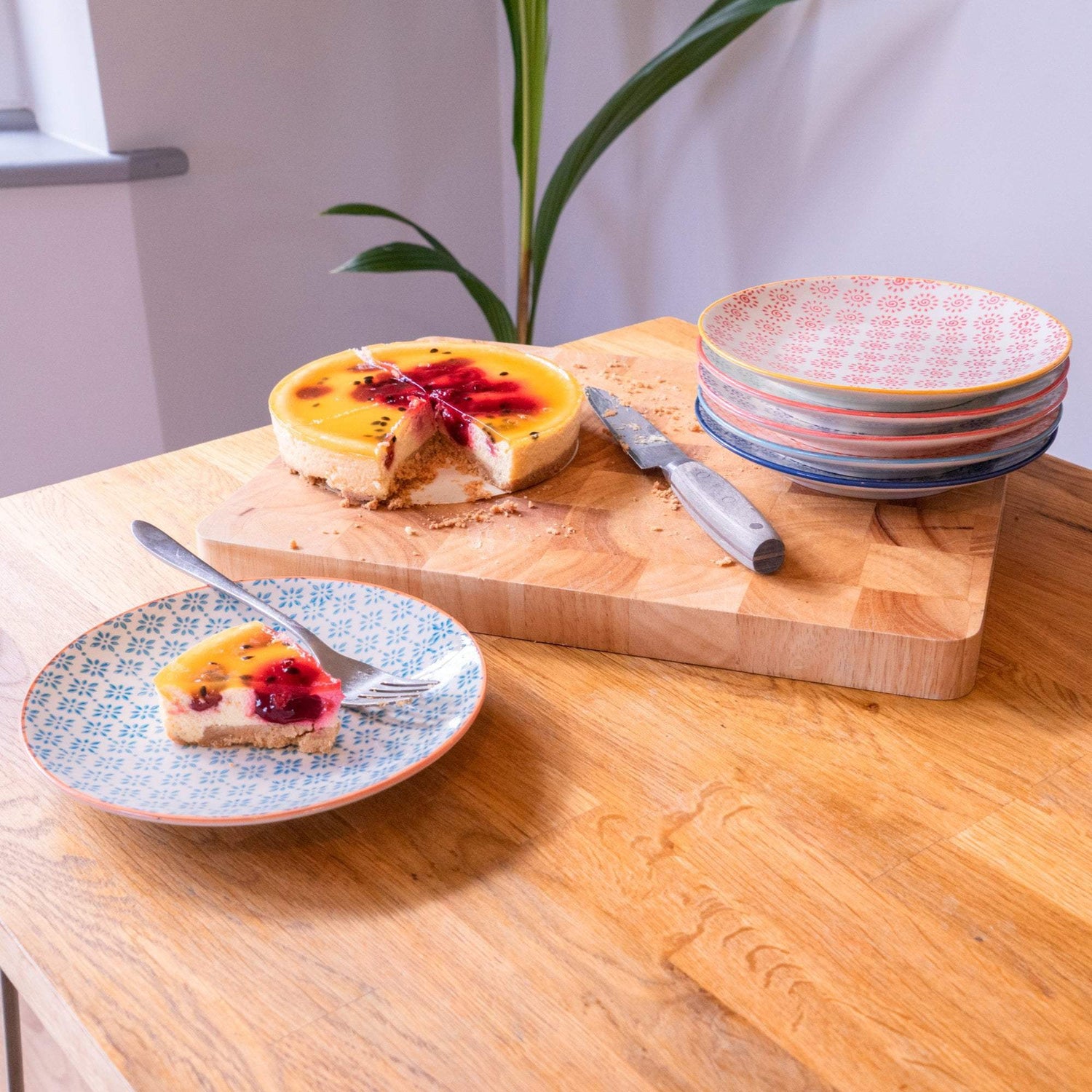 Nicola Spring Japanese Printed Patterned Crockery Plates