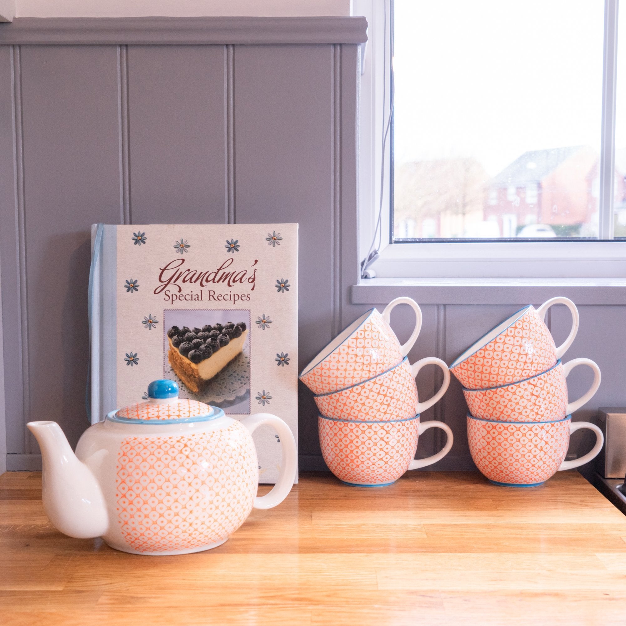 Nicola Spring Handmade Crockery Teapots