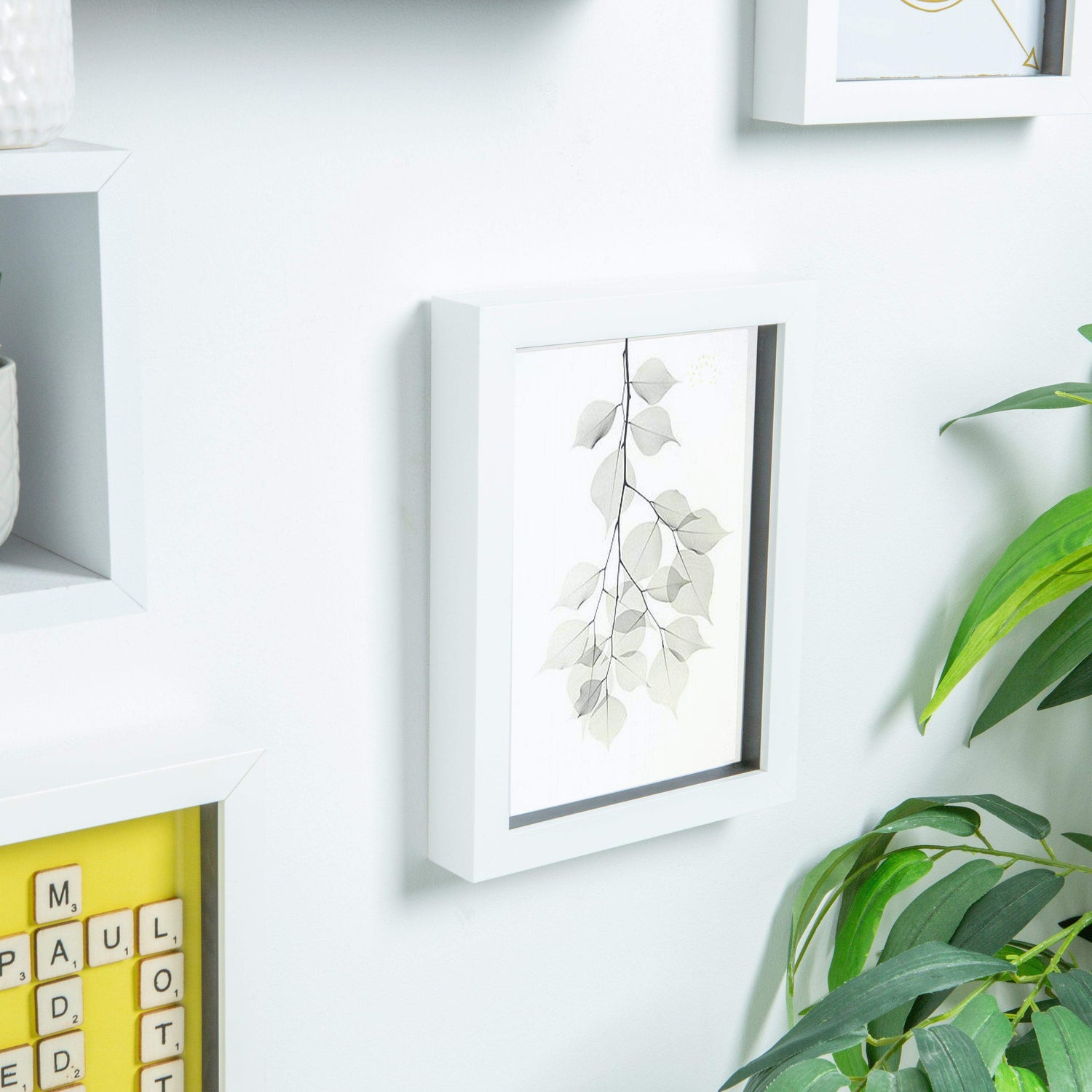 Nicola Spring Acrylic Box Photo Frame - White - 6 x 8 (A5)