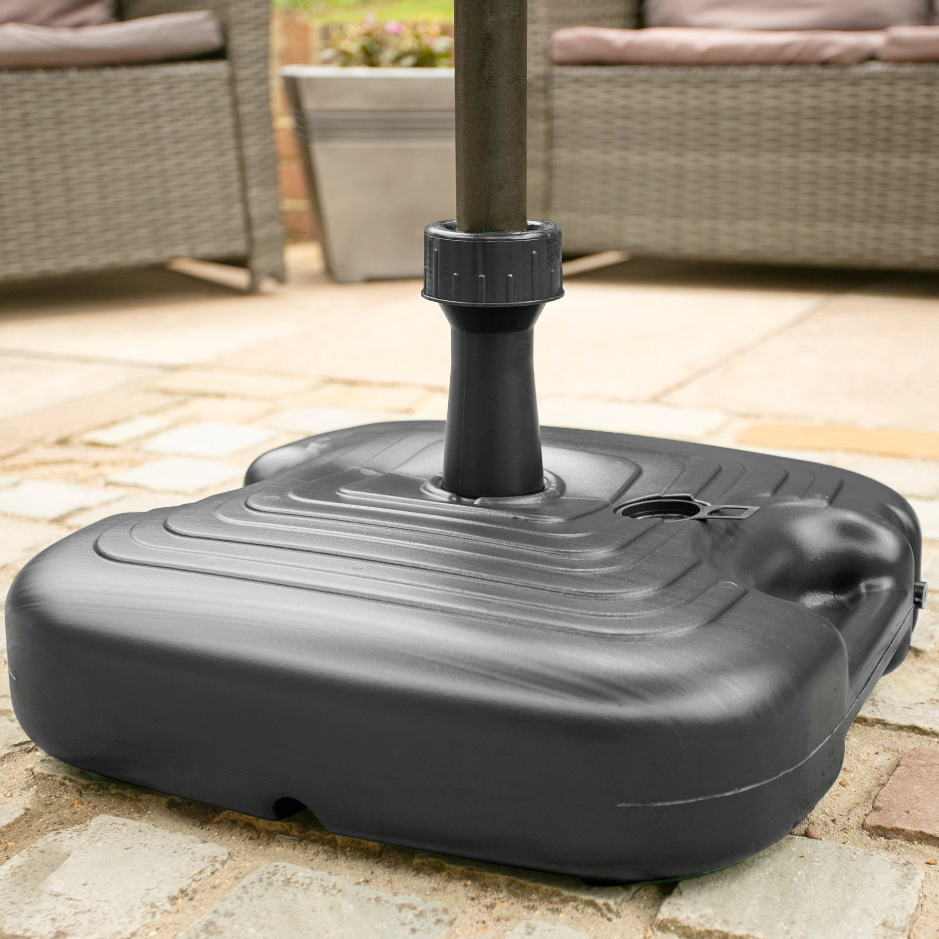 Pie Refillable Plastic Garden Parasol Base
