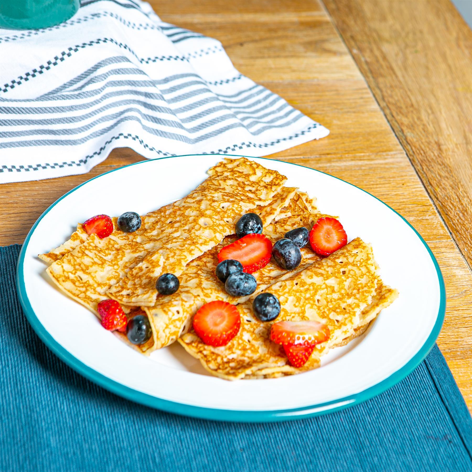 White Enamel Dinner Plate - 25.5cm - Green