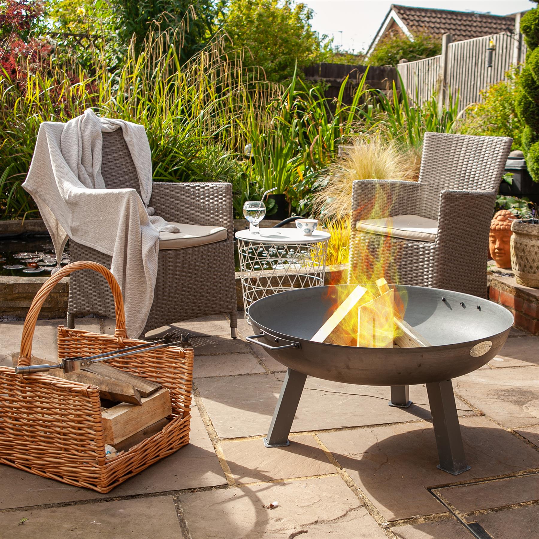 Harbour Housewares 3pc Round Firepit, Grill and Dome Set
