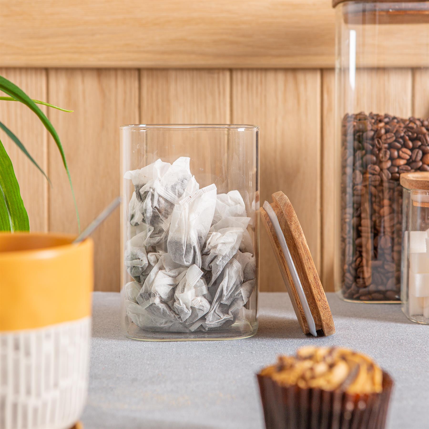 Square Glass Storage Jar with Wooden Lid - 1.1 Litre