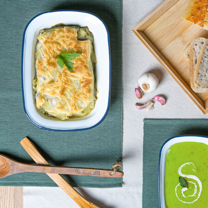 16 x 12cm White Enamel Pie Dish - Navy