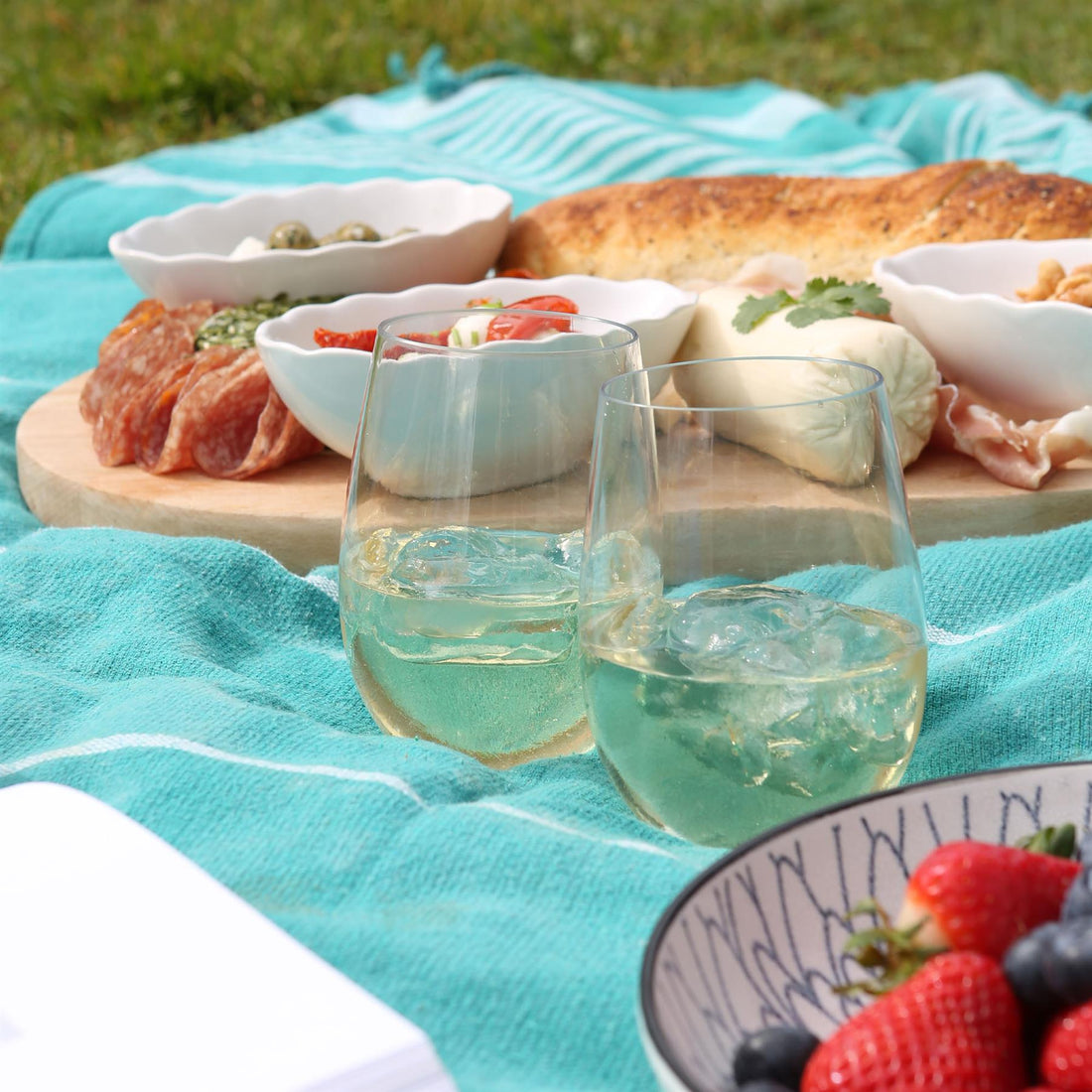 480ml Reusable Plastic Stemless Wine Glass