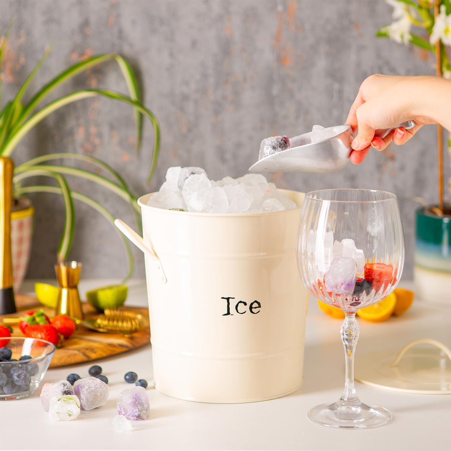 3.5oz Aluminium Ice Scoop