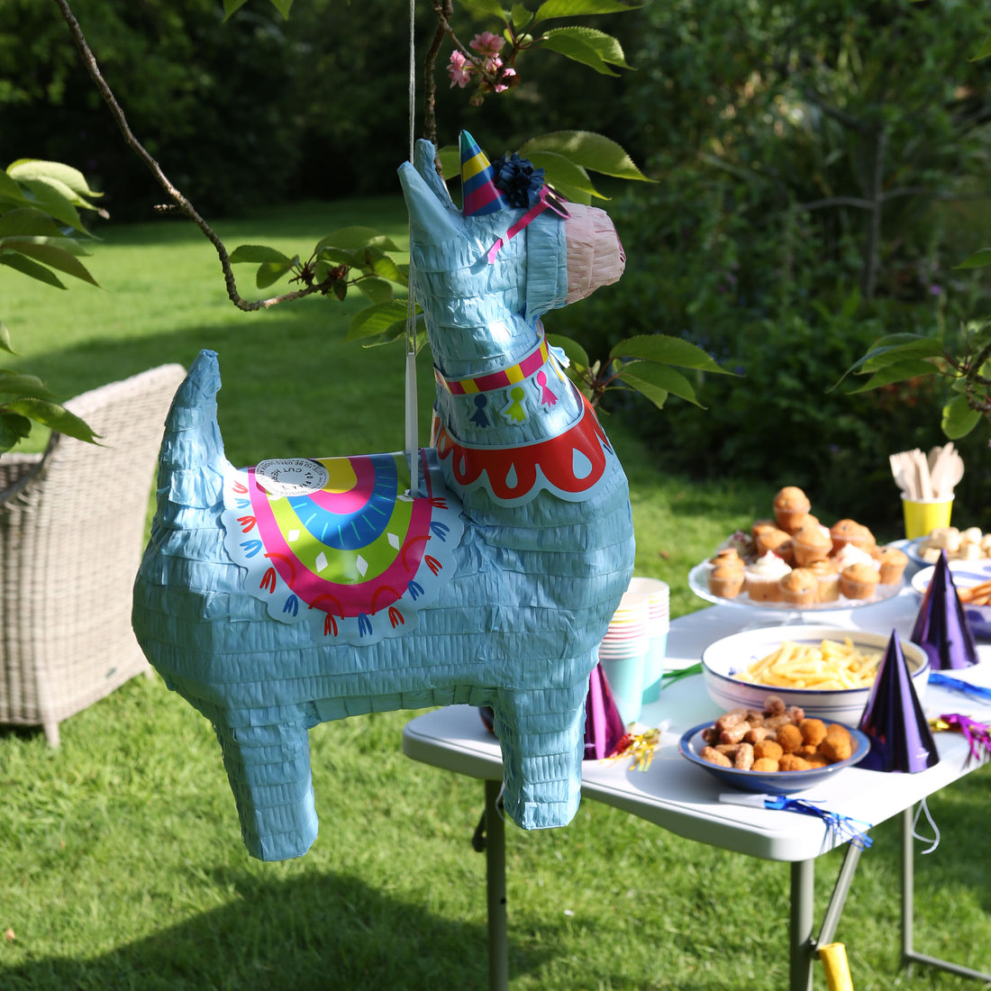 2pc Llama Pinata Set with Blindfold