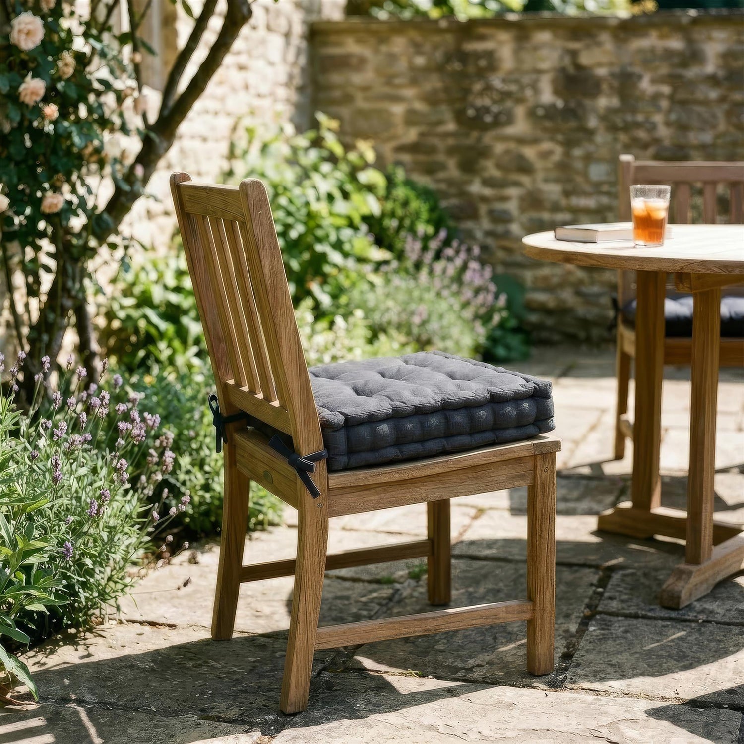 Deluxe Square Seat Pad - 40 x 40cm - Black
