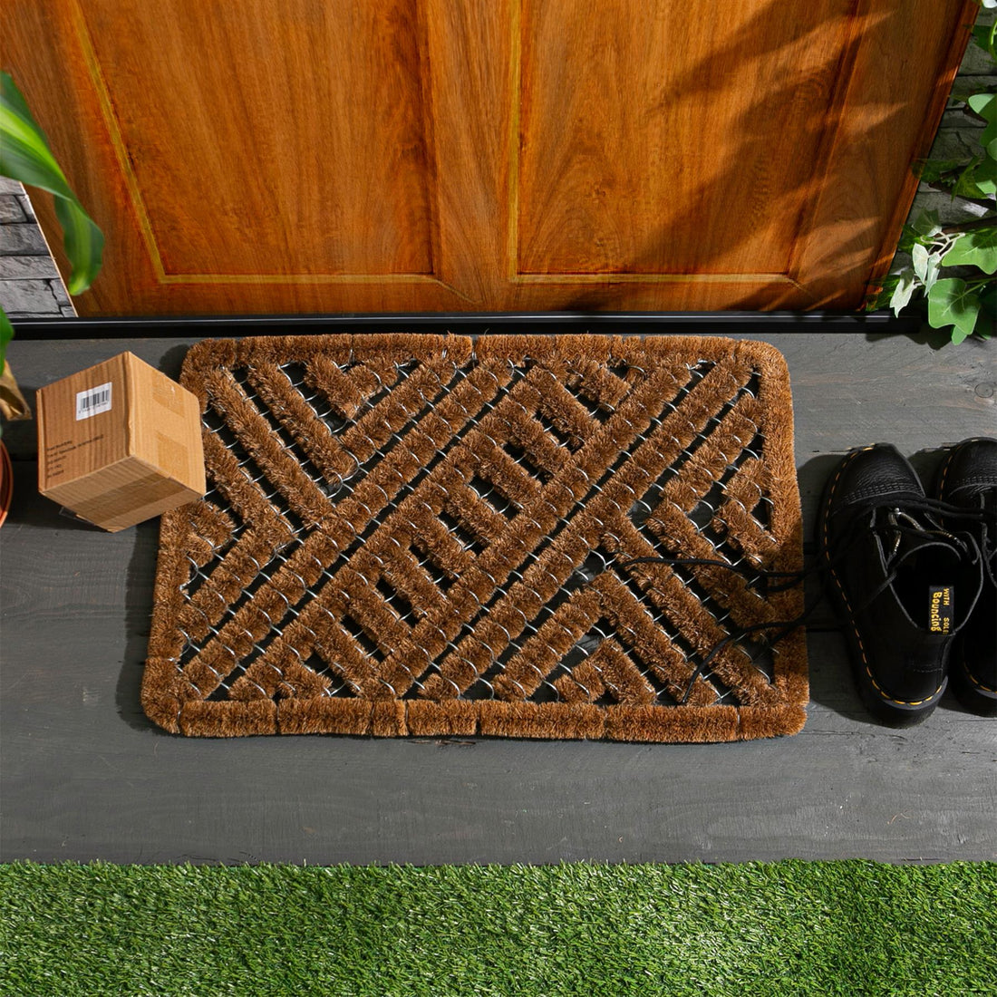 Coir Scraper Door Mat - 60 x 40cm - Open