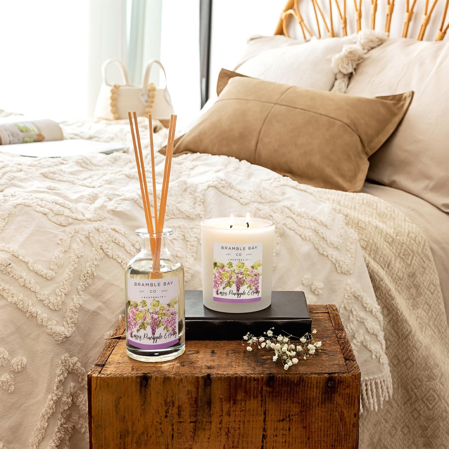 300g Cassis, Pineapple &amp; Honey Bath &amp; Body Soy Wax Scented Candle