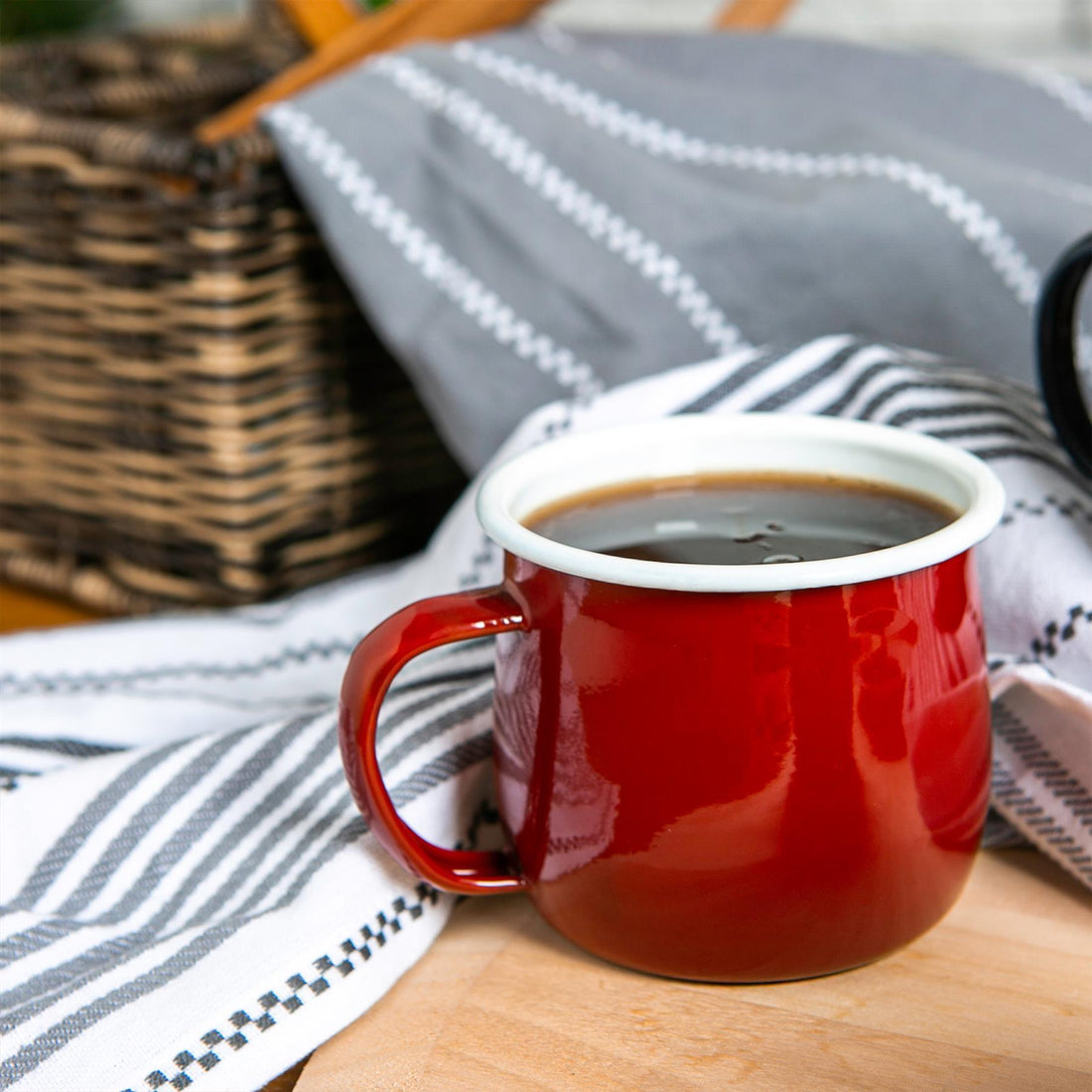 Coloured Enamel Belly Mug - 375ml - Red