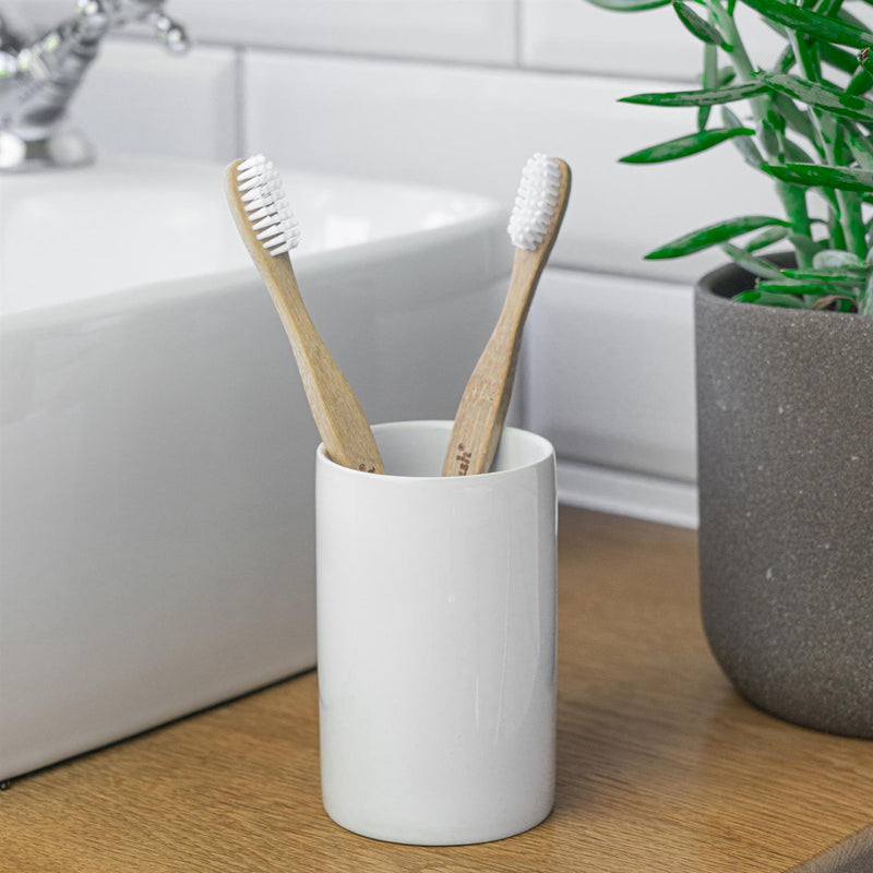 Harbour Housewares Ceramic Toothbrush Holder - White