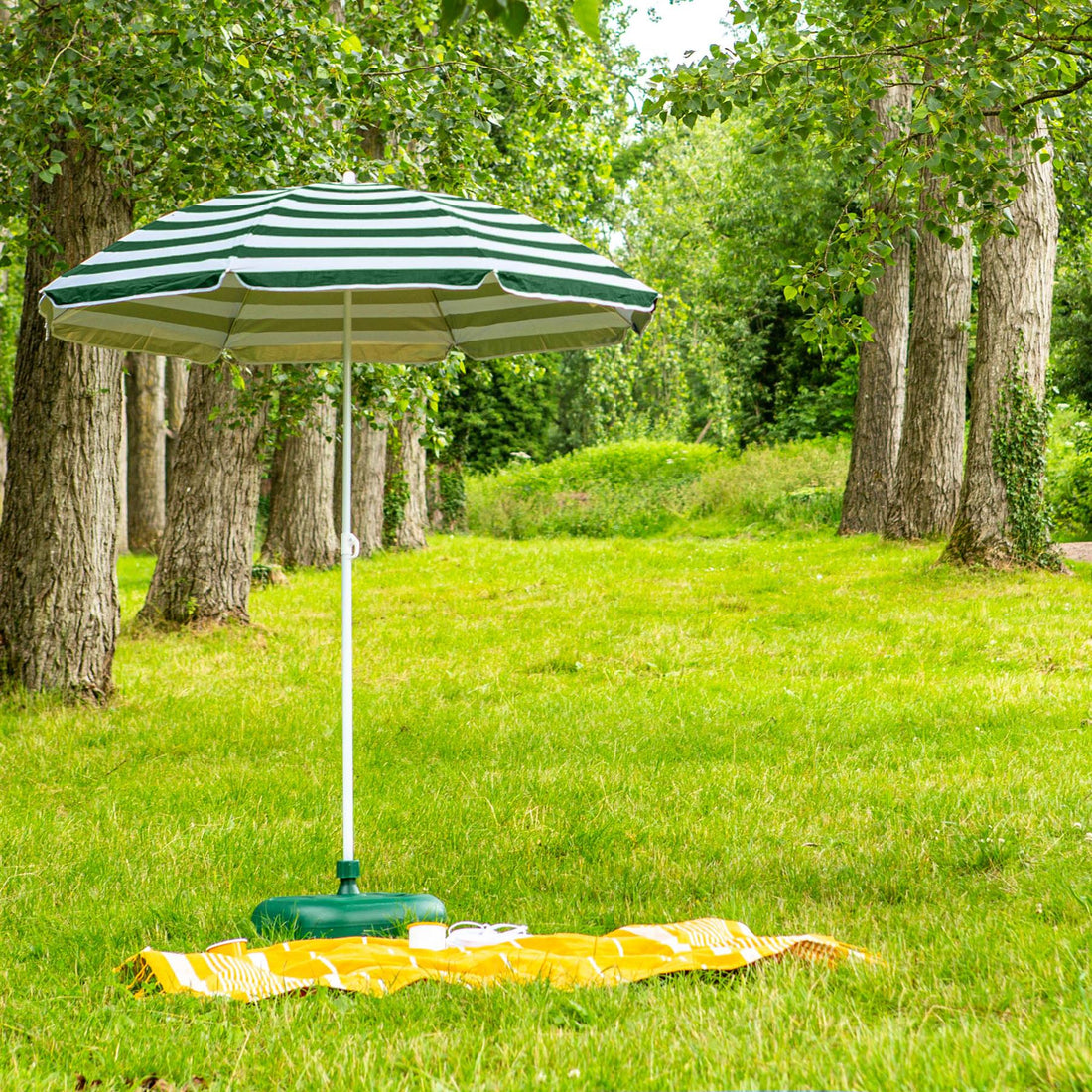 Green Stripe 1.8m Metal Beach Parasol