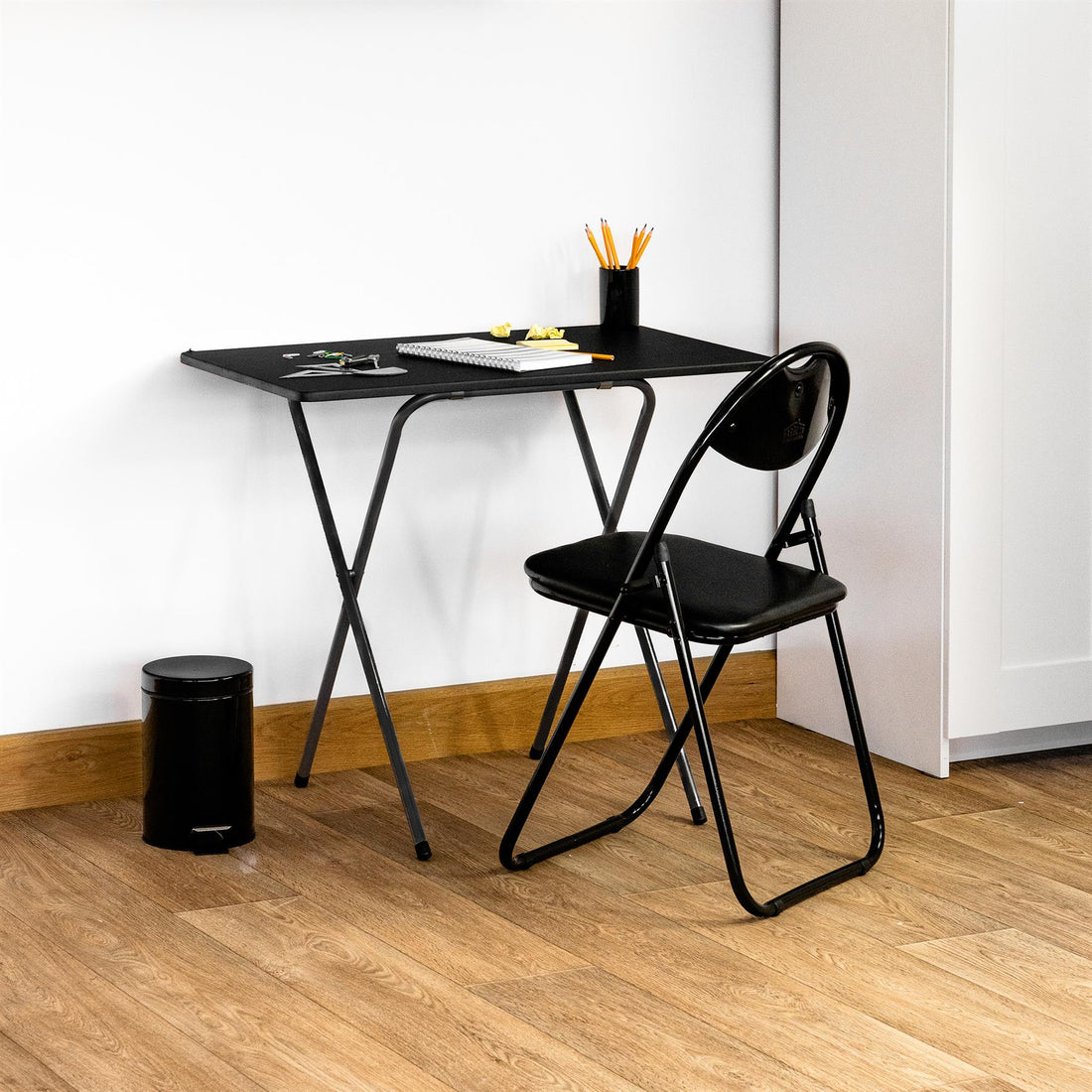 Harbour Housewares Folding Computer Desk - Black