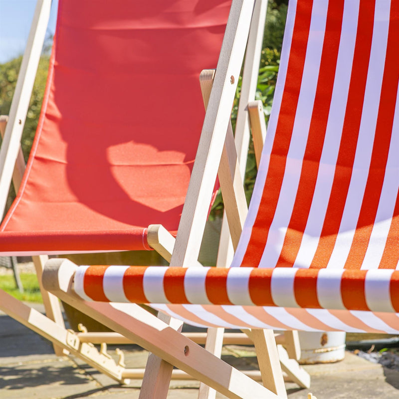 Harbour Housewares Beach Deck Chair - Red Orange Stripe with Beech Wood Frame