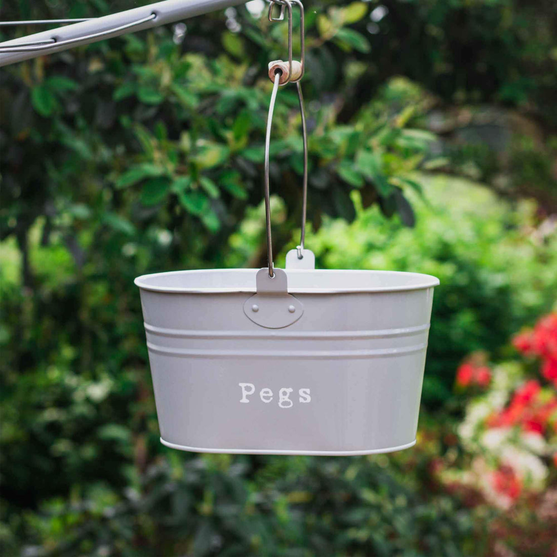 Harbour Housewares Vintage Metal Clothes Peg Bucket - Grey