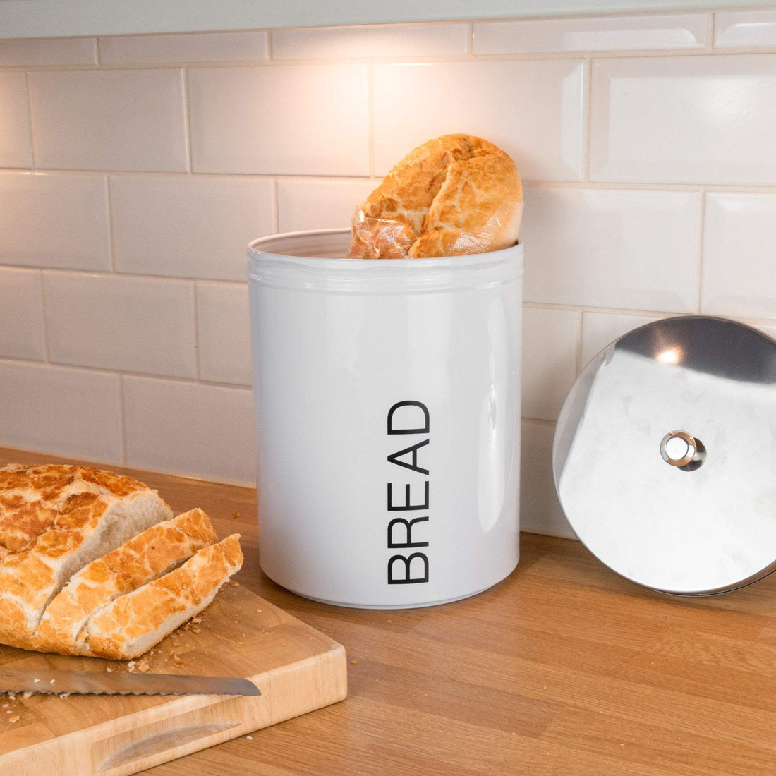 Harbour Housewares Metal Bread Bin - White