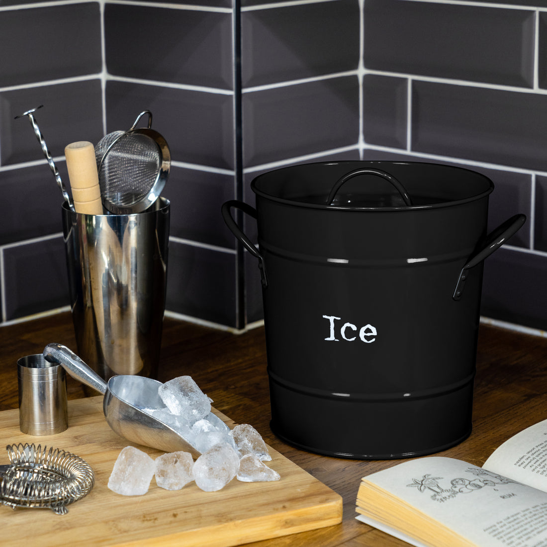 Ice Bucket with Lid &amp; Scoop - Black