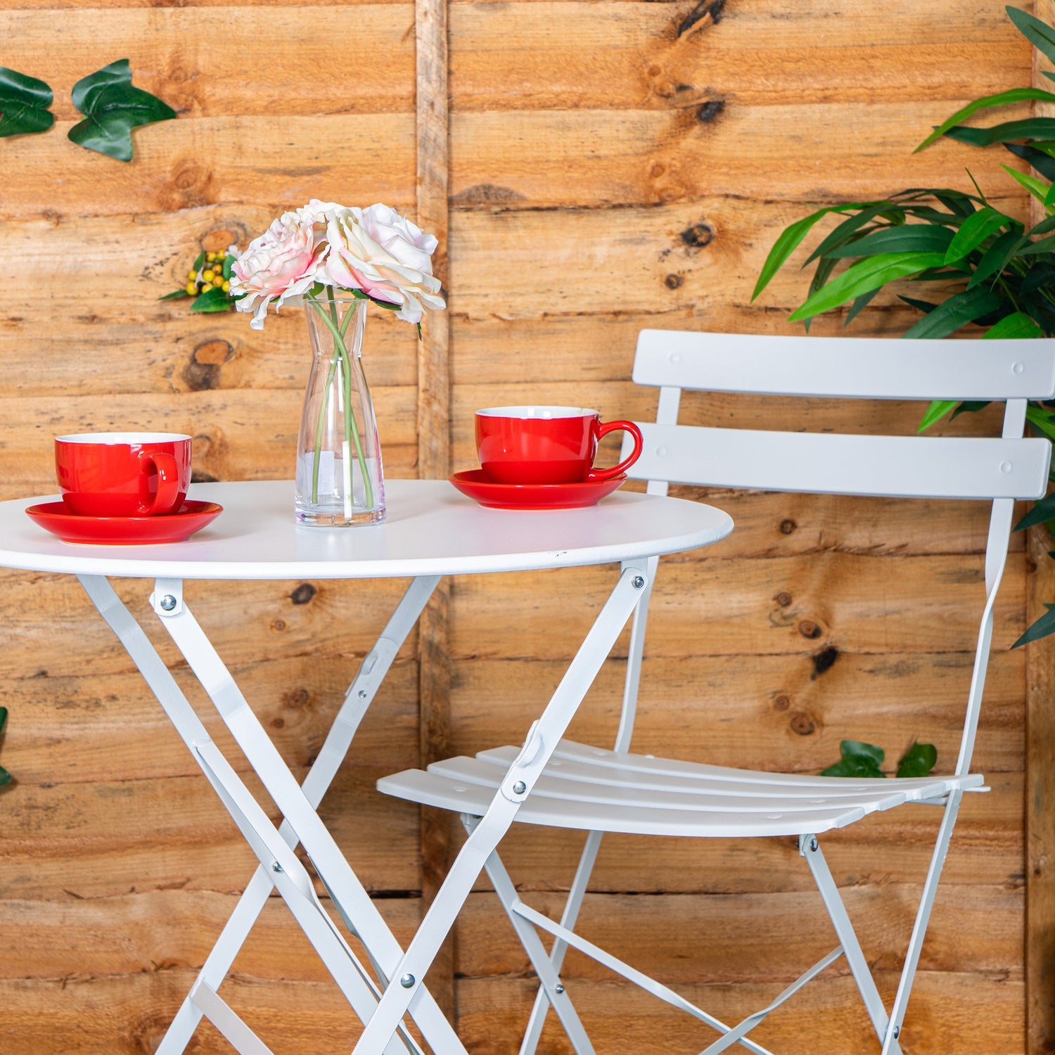 Harbour Housewares 3 Piece Sussex Bistro Set - Round - White