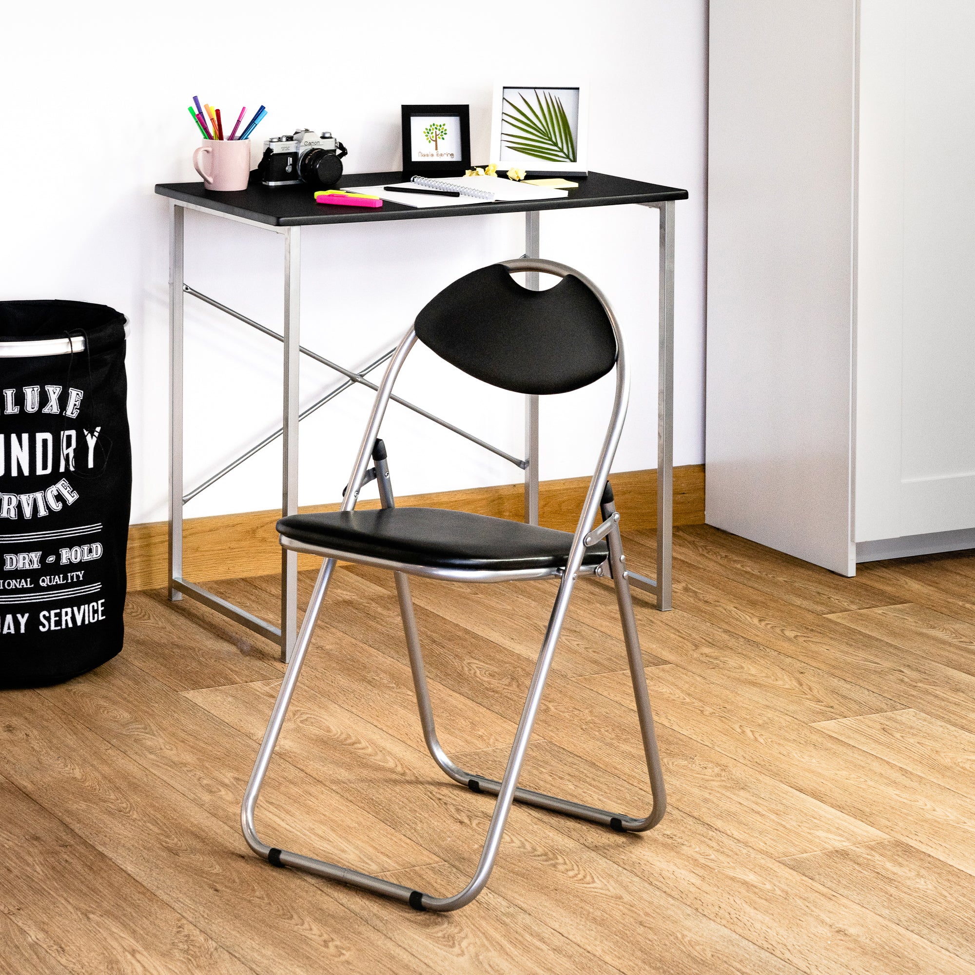 Harbour Housewares Black Padded, Folding, Desk Chair - Pallet of 108
