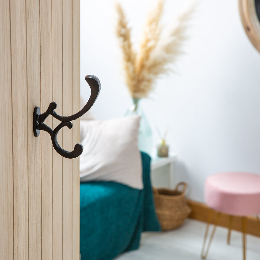 Ornamental Hat &amp; Coat Hook - W30 x H130mm