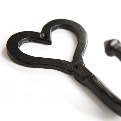 Single Heart Hook - W65mm x H130mm - Black
