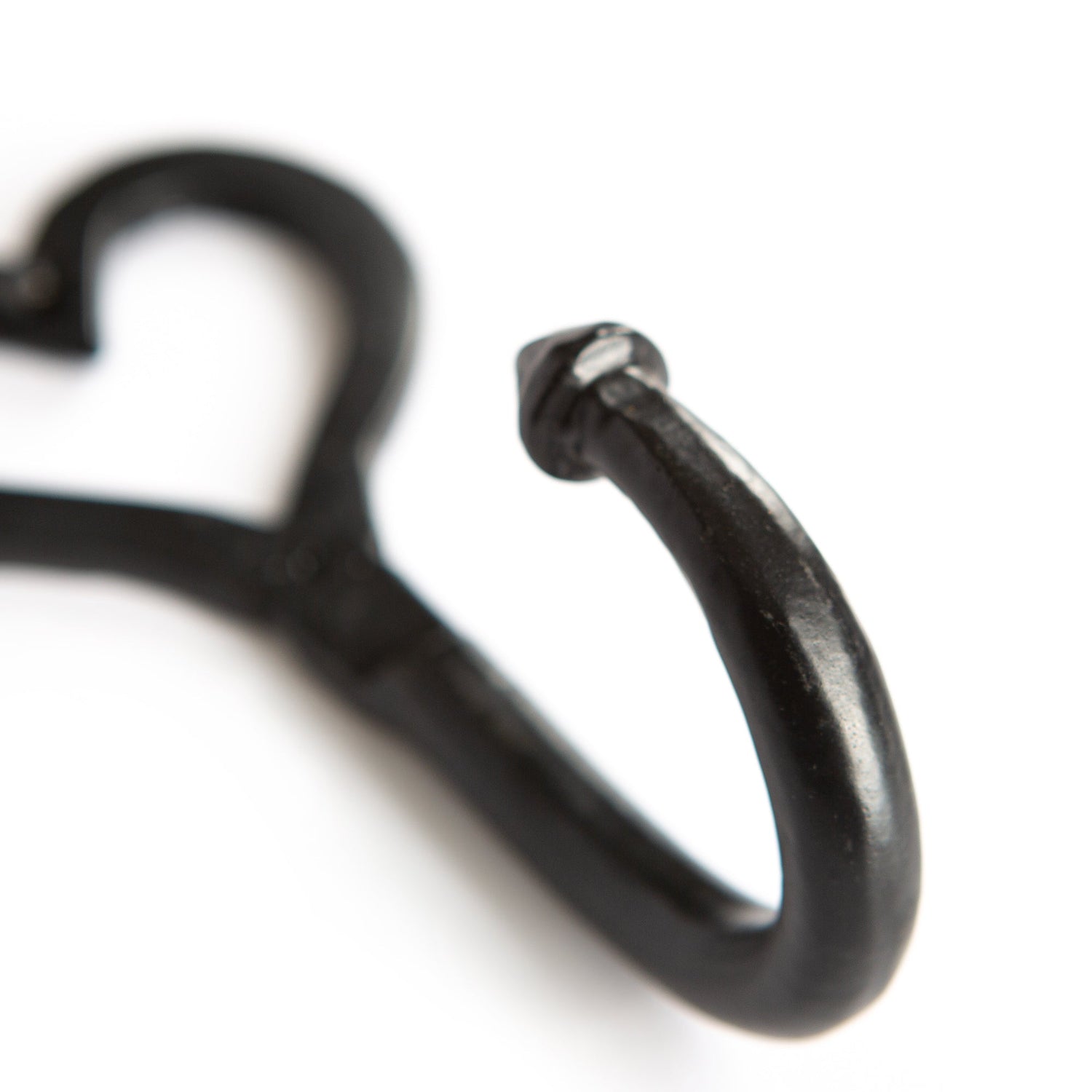 Single Heart Hook - W65mm x H130mm - Black