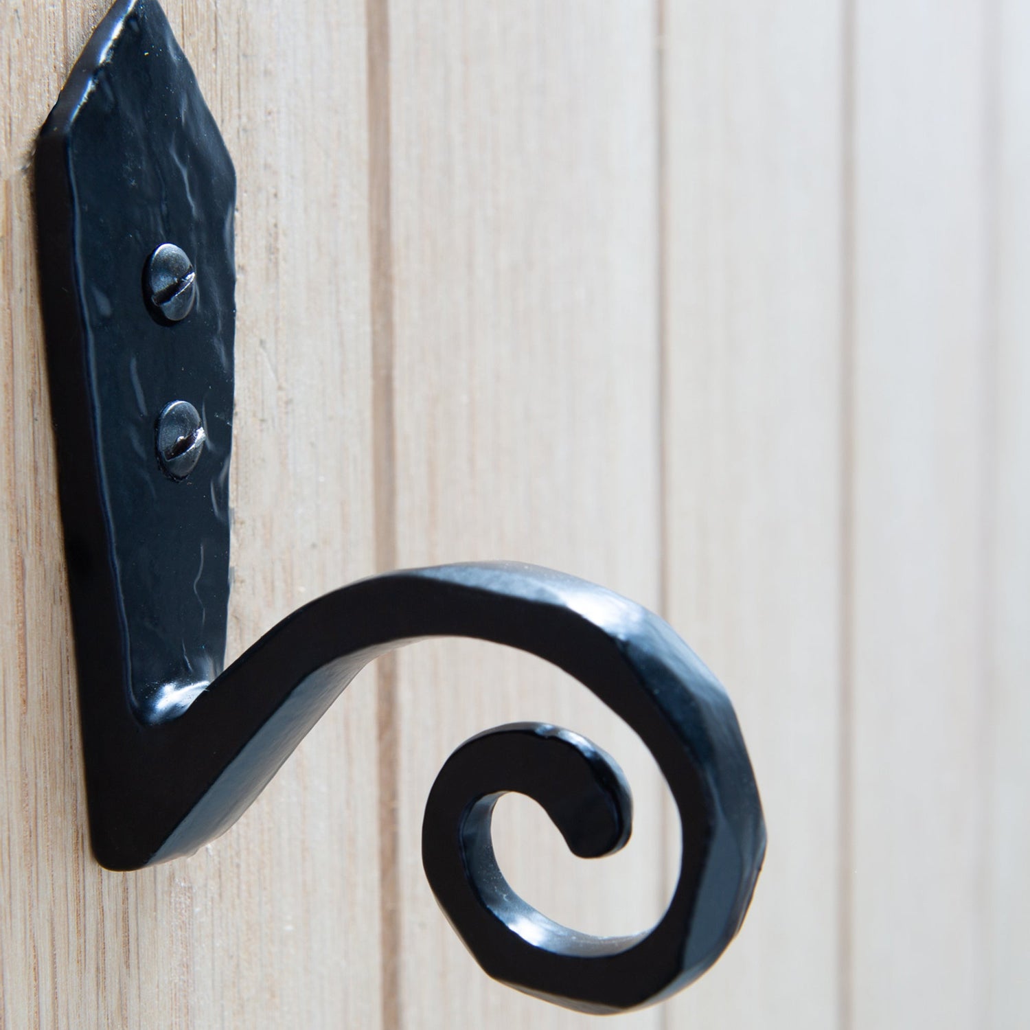 Hammered Scroll Hook - W30mm x H95mm - Black