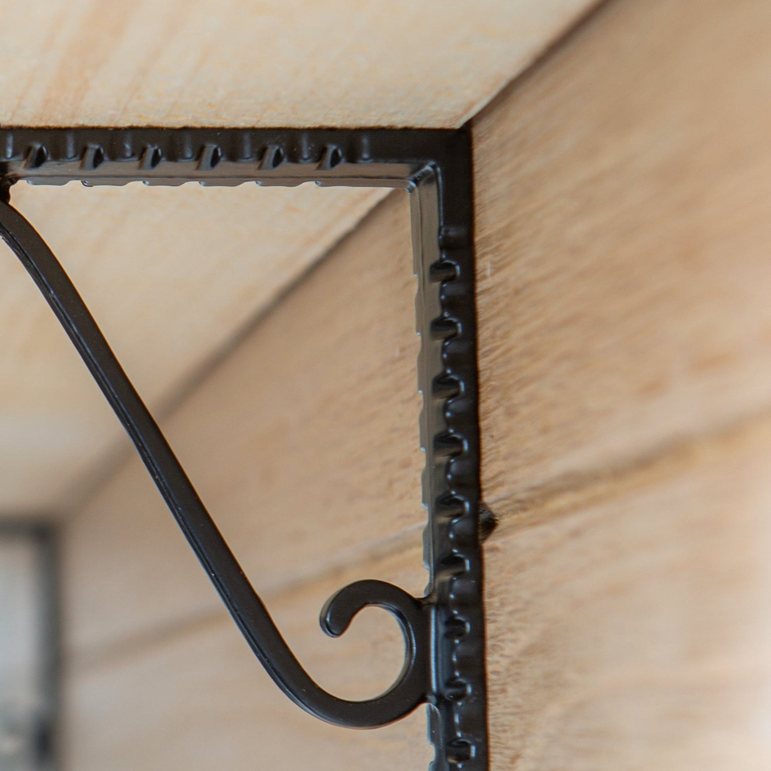 Notched Scroll Iron Shelf Bracket - D105mm