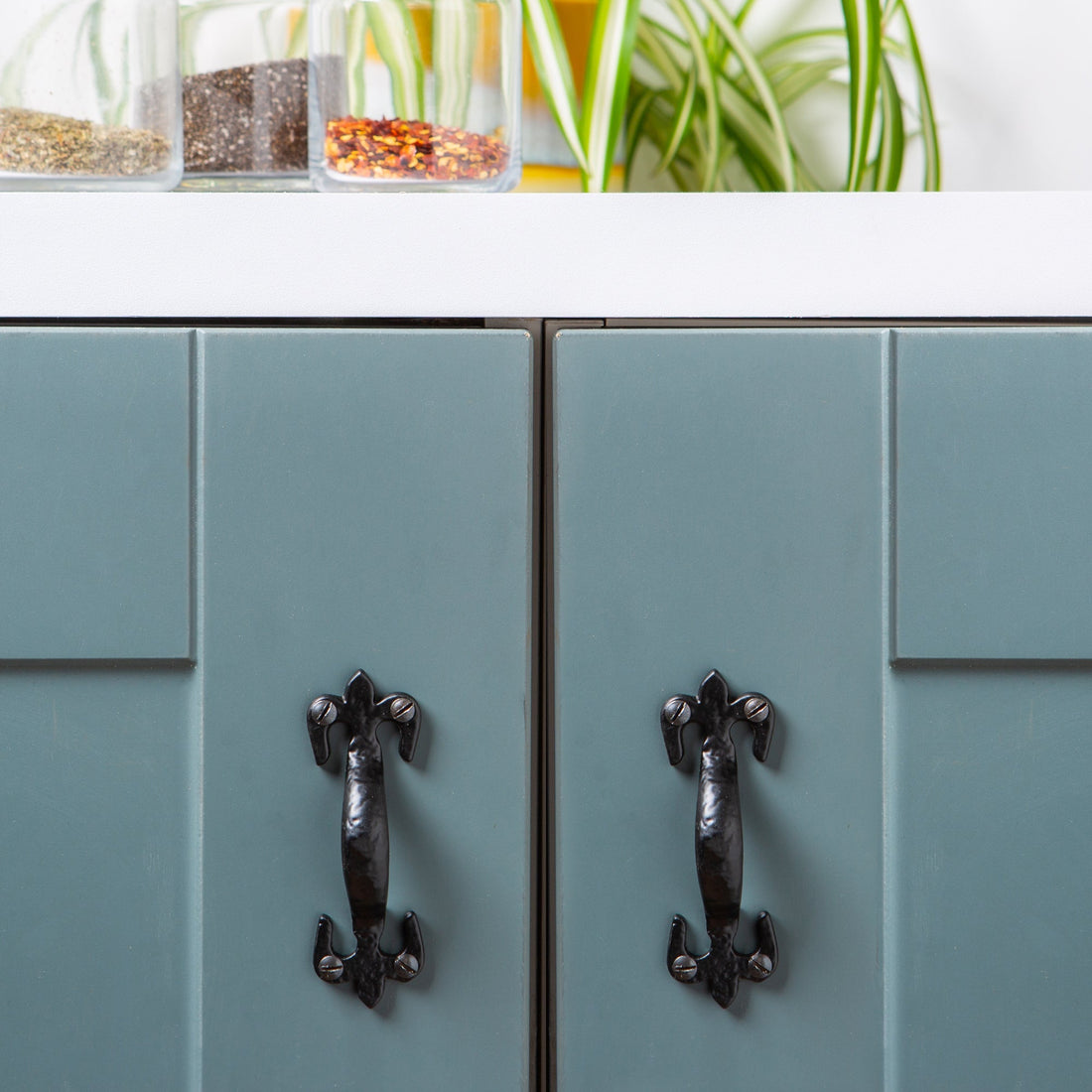 105mm Black Rustic Fleur De Lis Door Handle