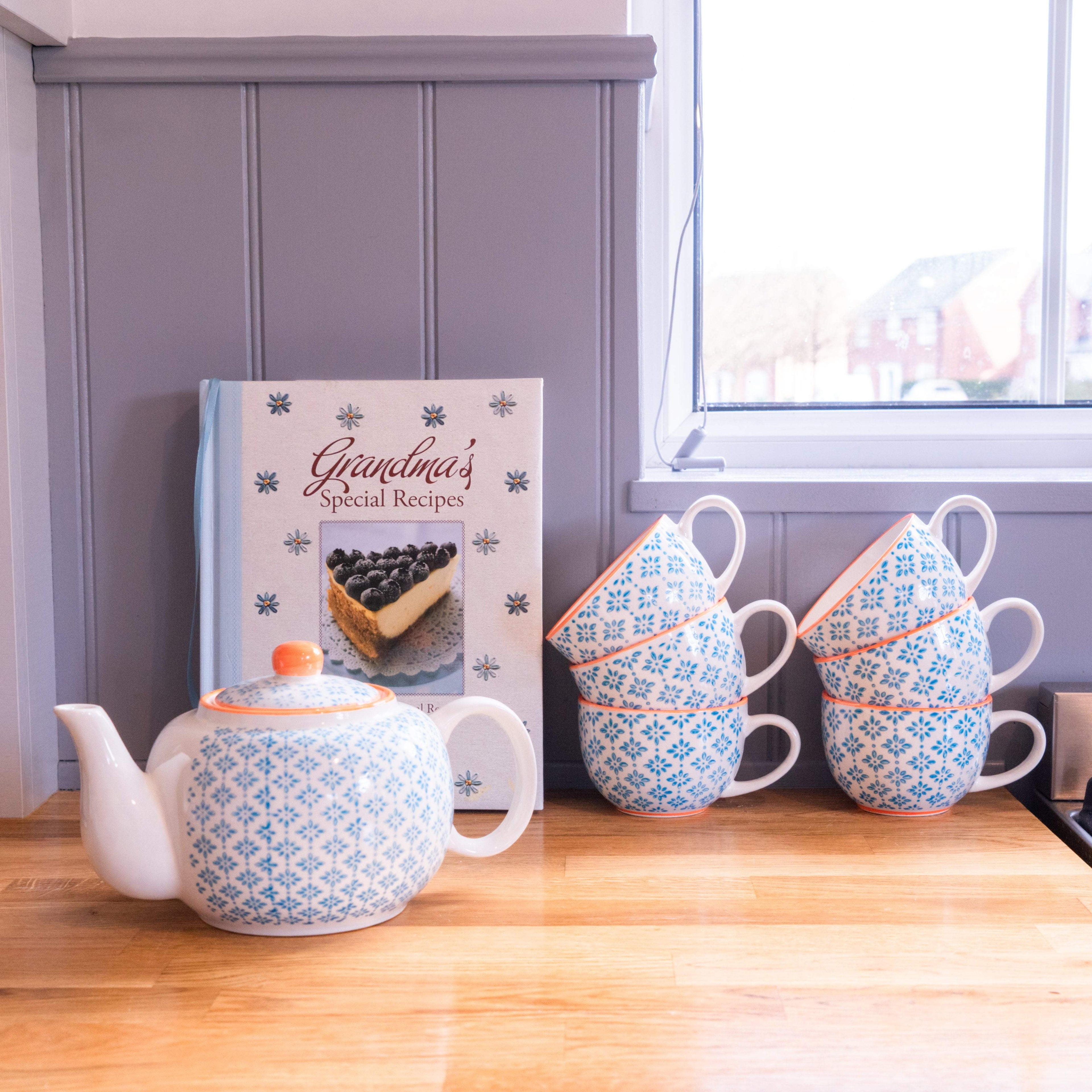 Nicola Spring Handmade Crockery Teapots