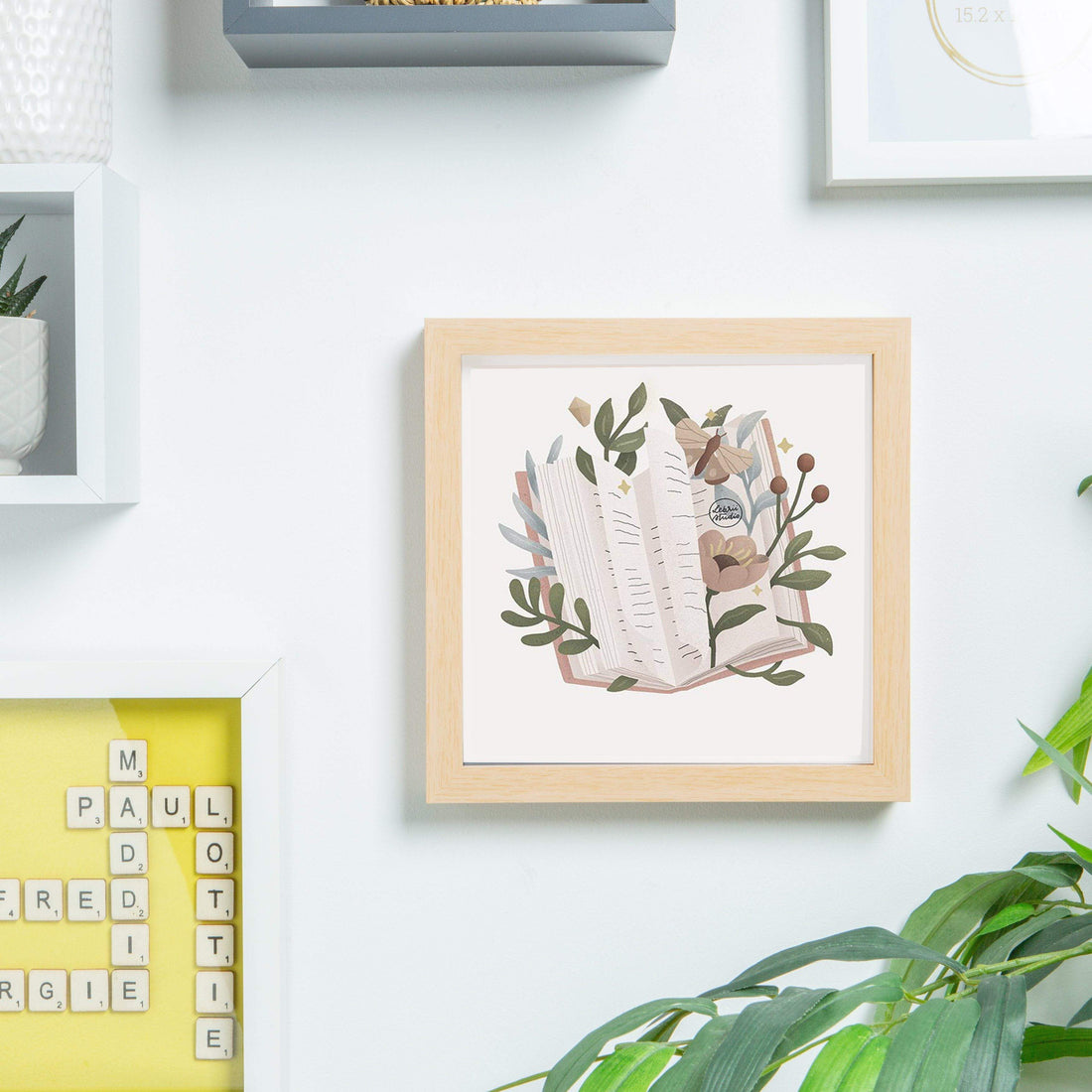 Nicola Spring Acrylic Box Photo Frame - Light Wood - 8 x 12 (A4)
